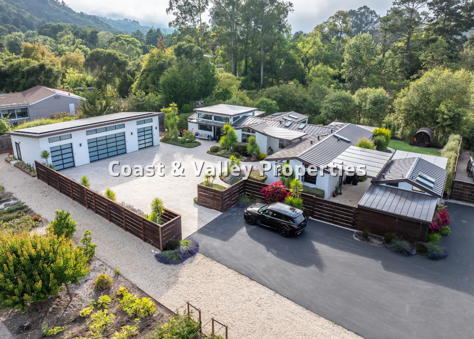 Carmel Apartment: 27610 & 27612 Schulte Rd.