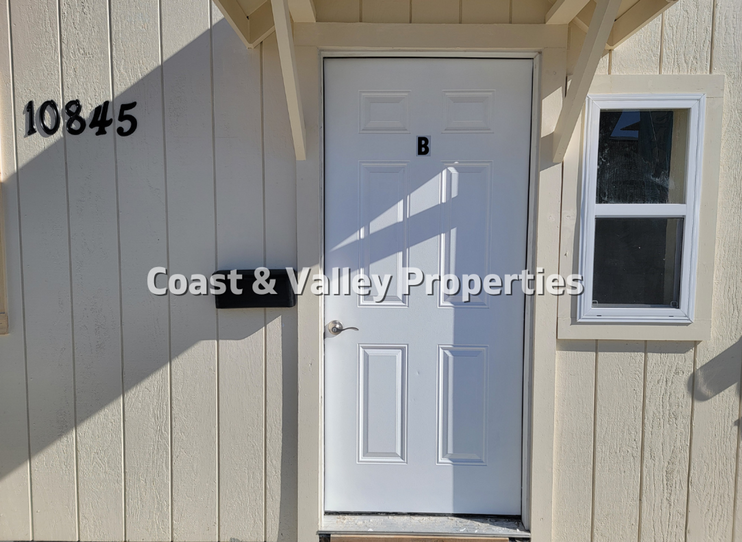 Castroville Apartment: 10825 & 10845 Merritt St.