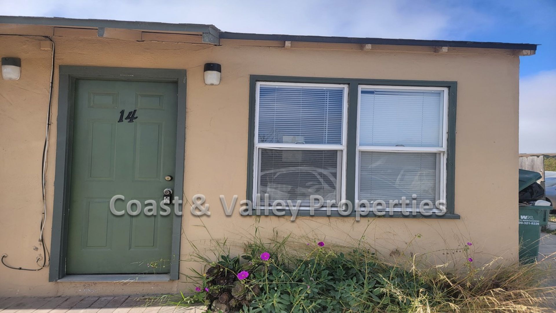 Salinas Apartment: 845 El Camino Real North