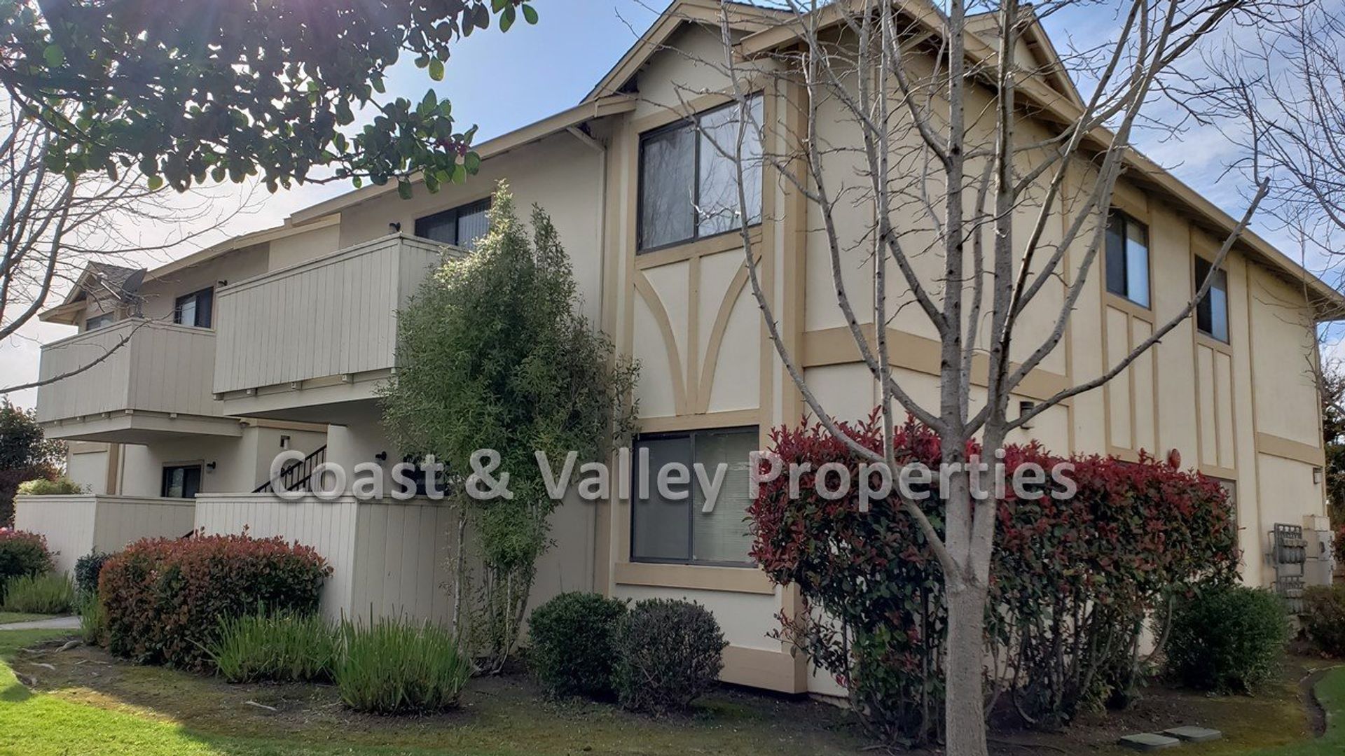 Salinas Apartment: 776-780 Nacional Ct.