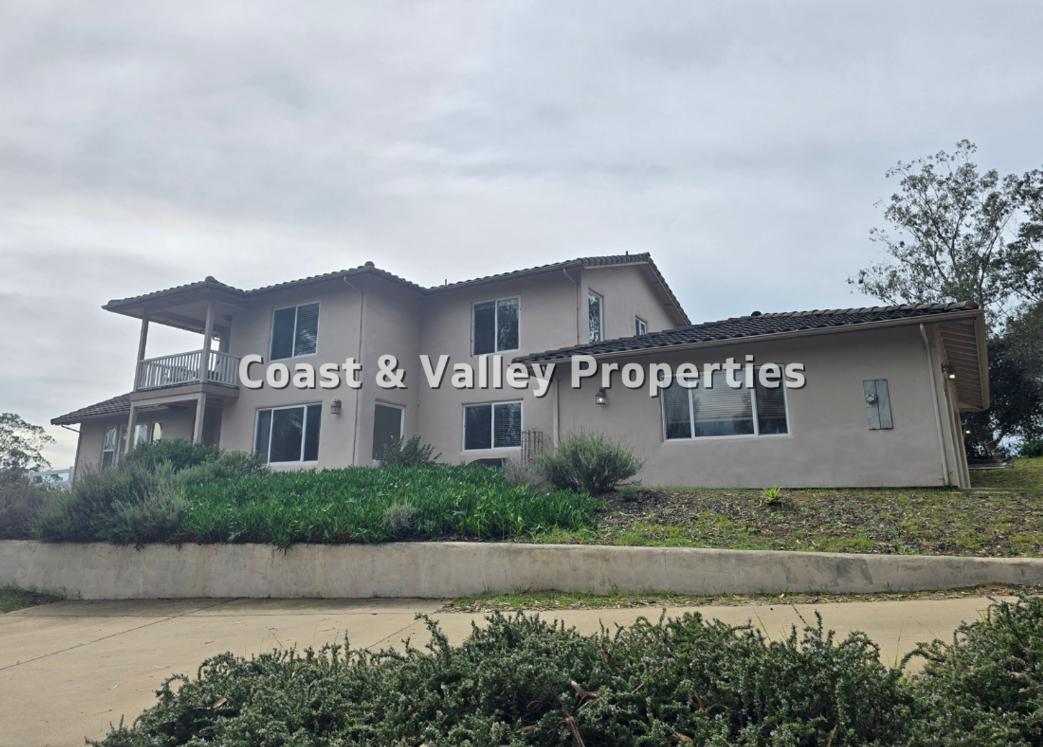 Salinas House: Woodland Heights Ct.