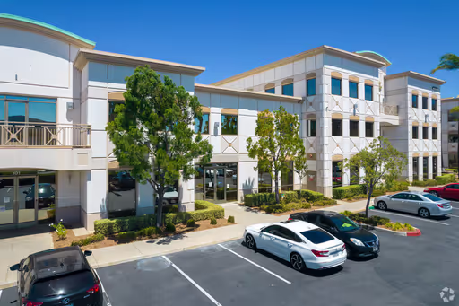 First-Floor Office Suite | 5 Offices + Meeting Room | Temecula – photo 1