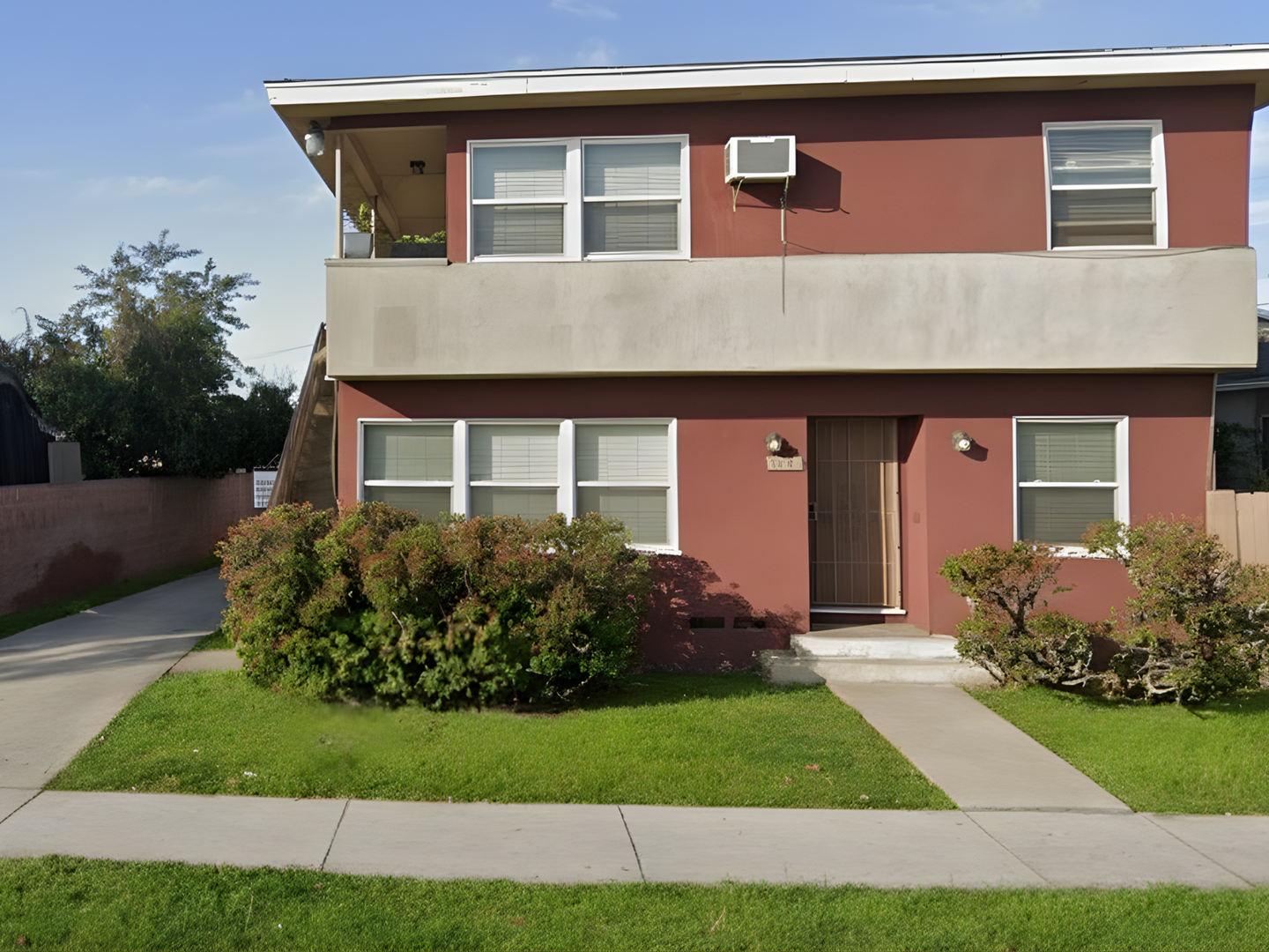 Los Angeles Apartment: 5824-5828 Montebello Park Way