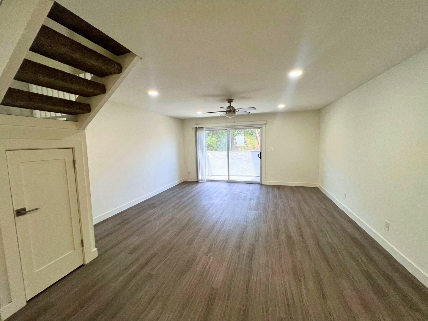 Torrance Apartment: 25930 Rolling Hills Road