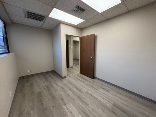 685 SF Professional Office Suite Available in Old Town Temecula