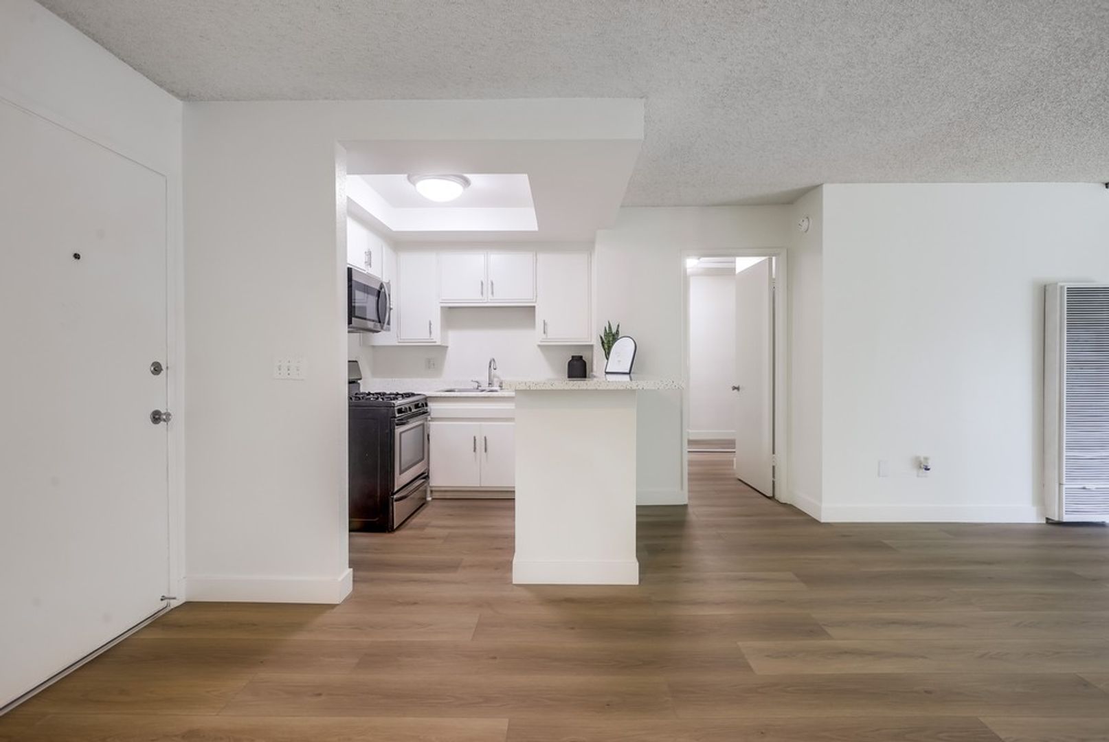 Anaheim Apartment: 2611 W. Baylor Circle