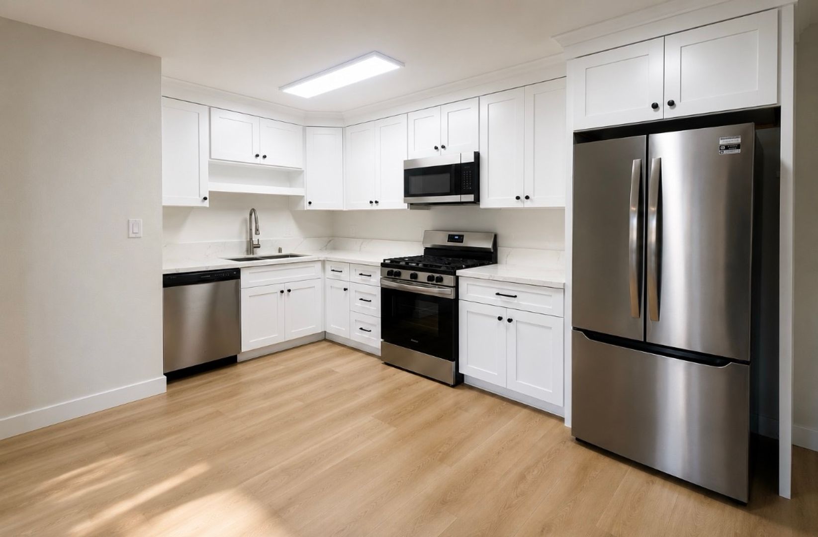 Anaheim Apartment: 2611 W. Baylor Circle