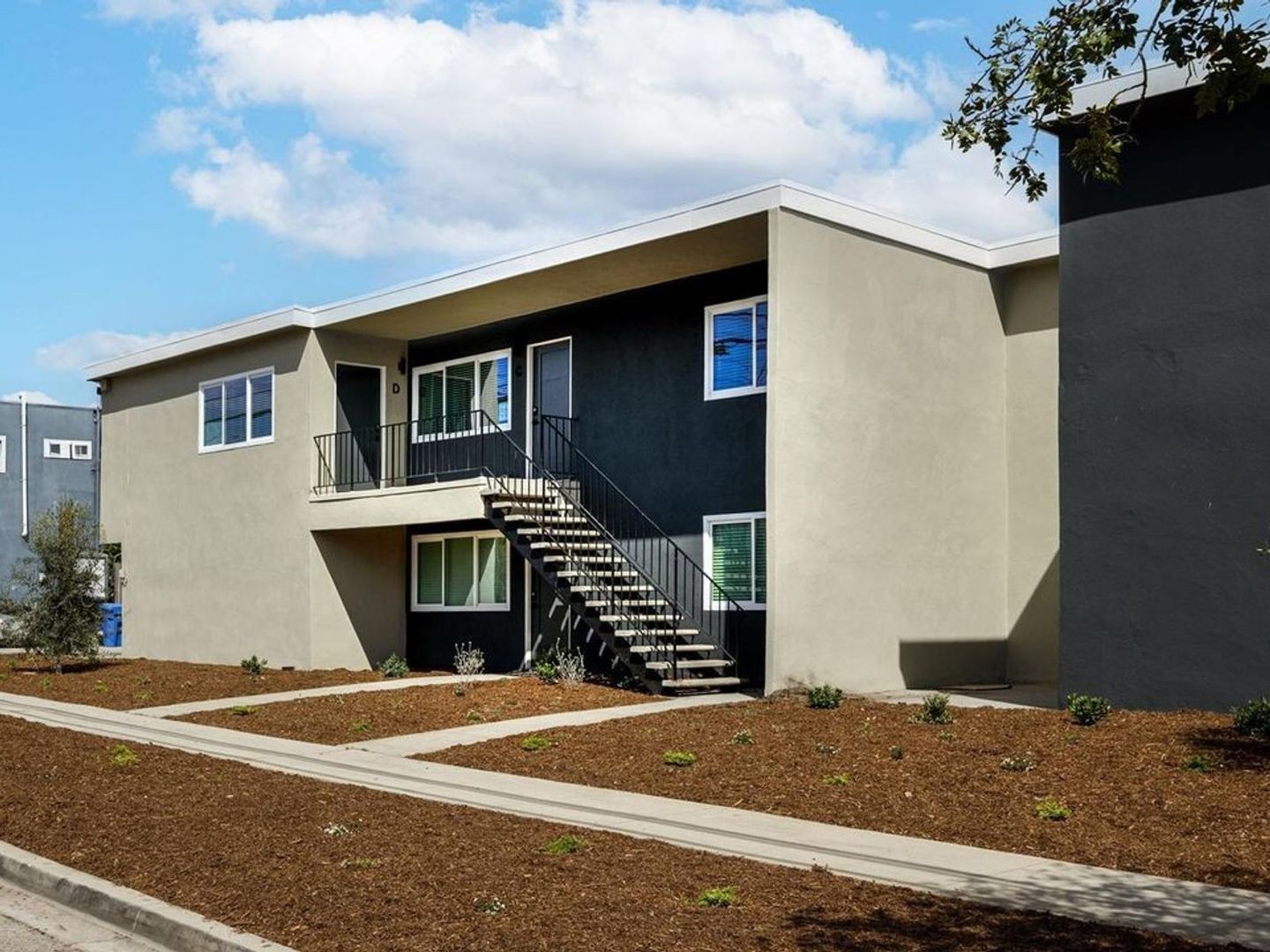 Redondo Beach Apartment: 1316 Amethyst