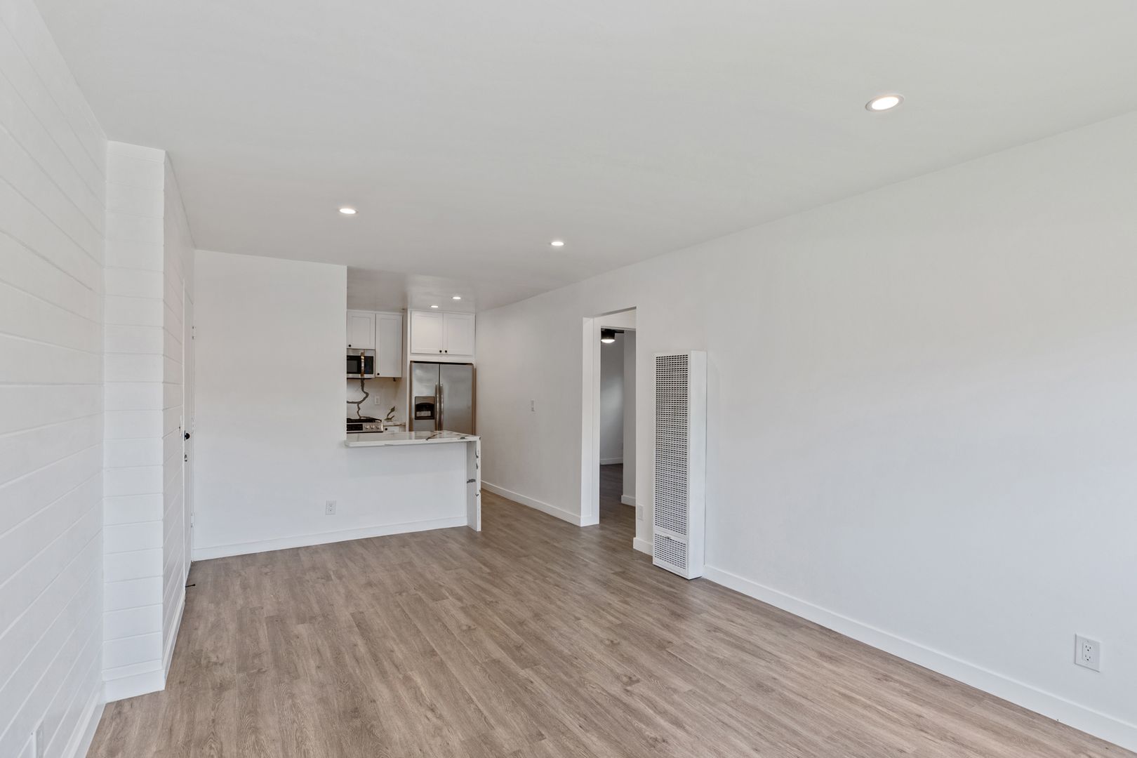 Los Angeles Apartment: 354-356 4th Avenue