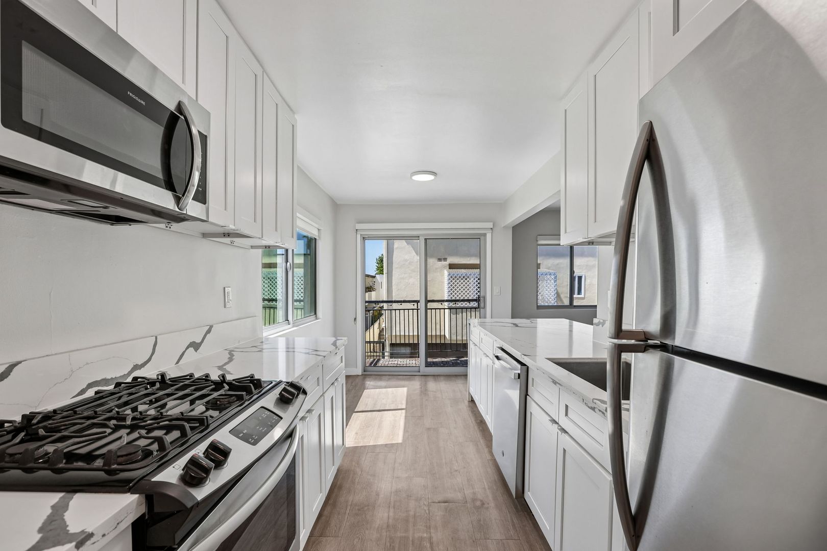 Santa Monica Apartment: 1424-1428 12th Street