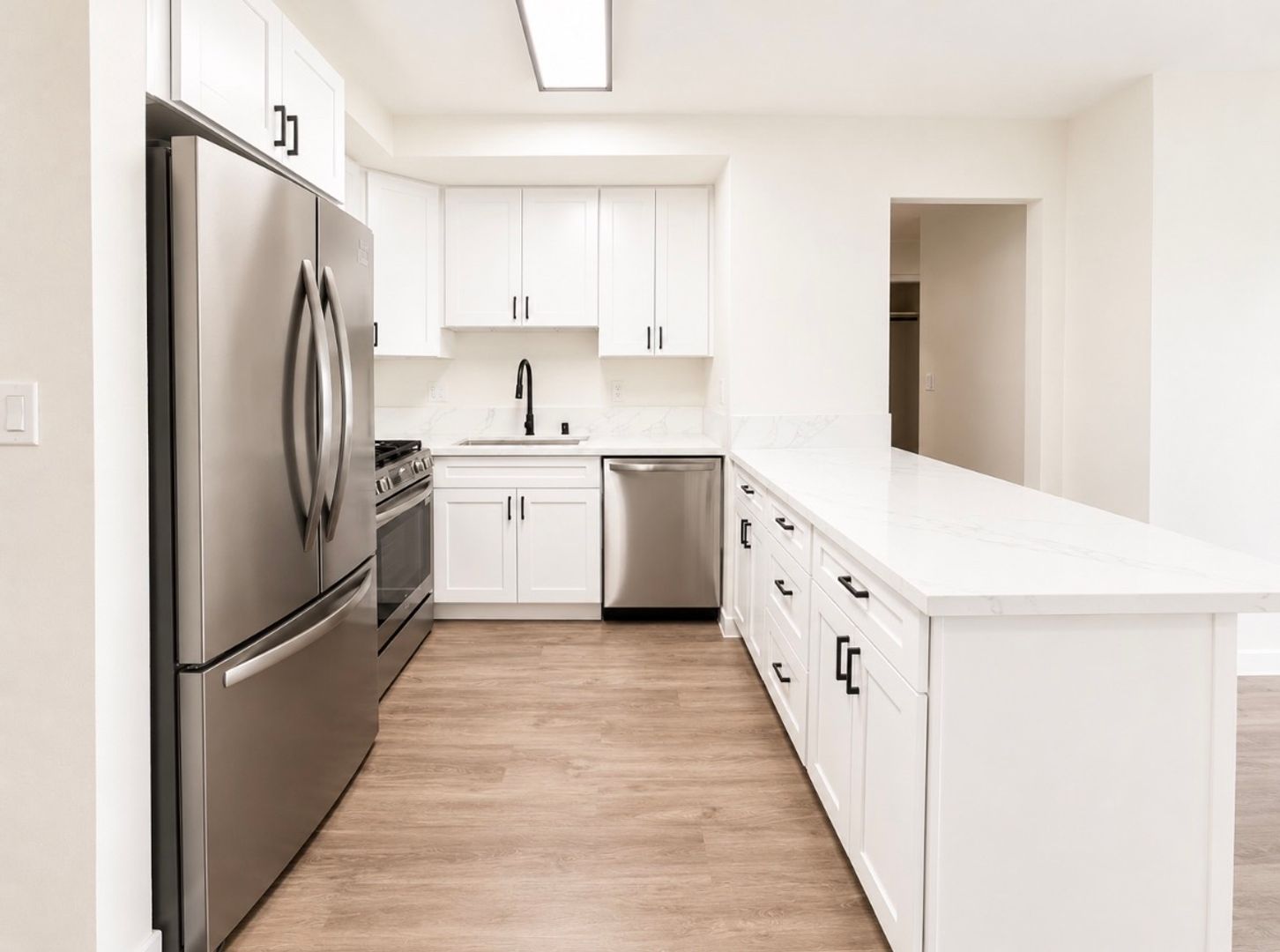 Anaheim Apartment: 2611 W. Baylor Circle
