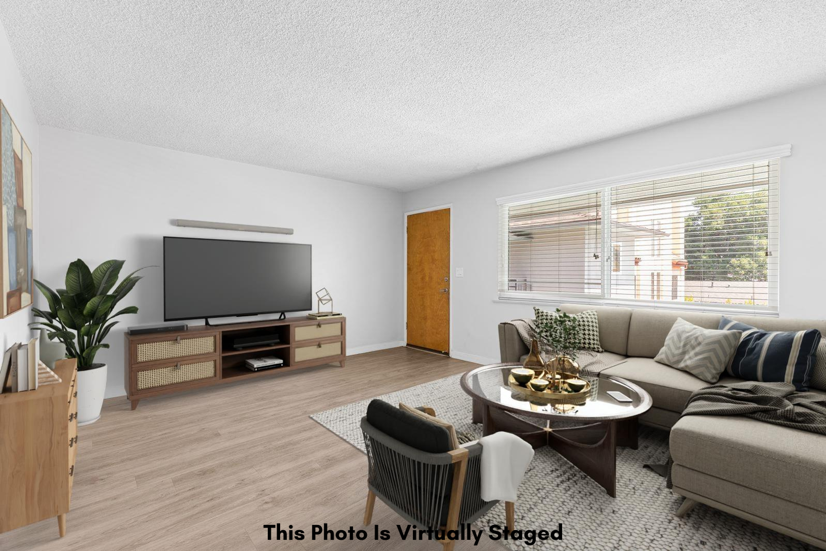 South Pasadena Apartment: 1119 Huntington Drive