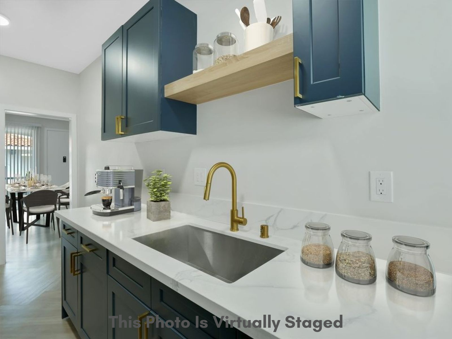 Culver City Apartment: 6175 Canterbury Drive