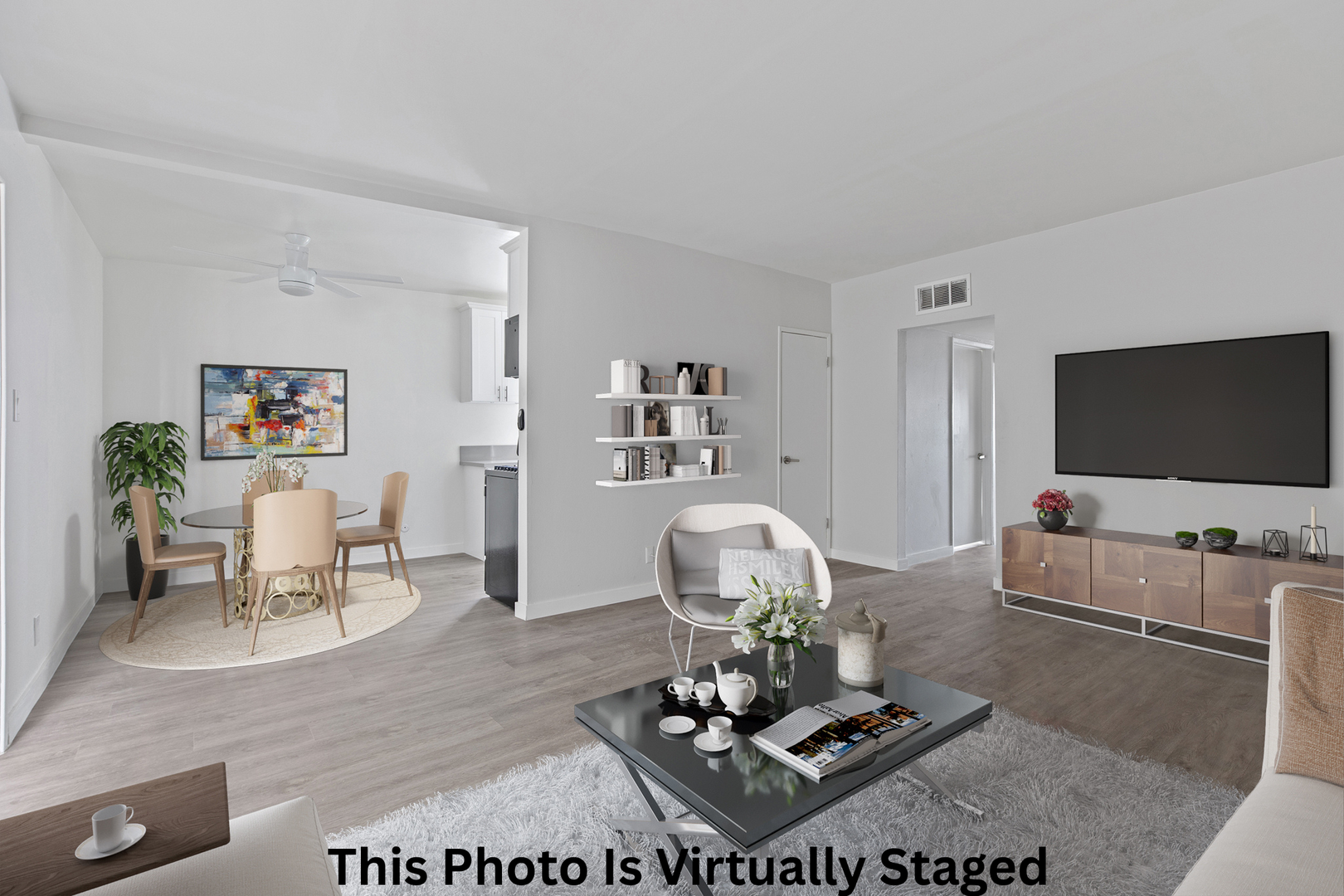Tarzana Apartment: 18449 Collins Street
