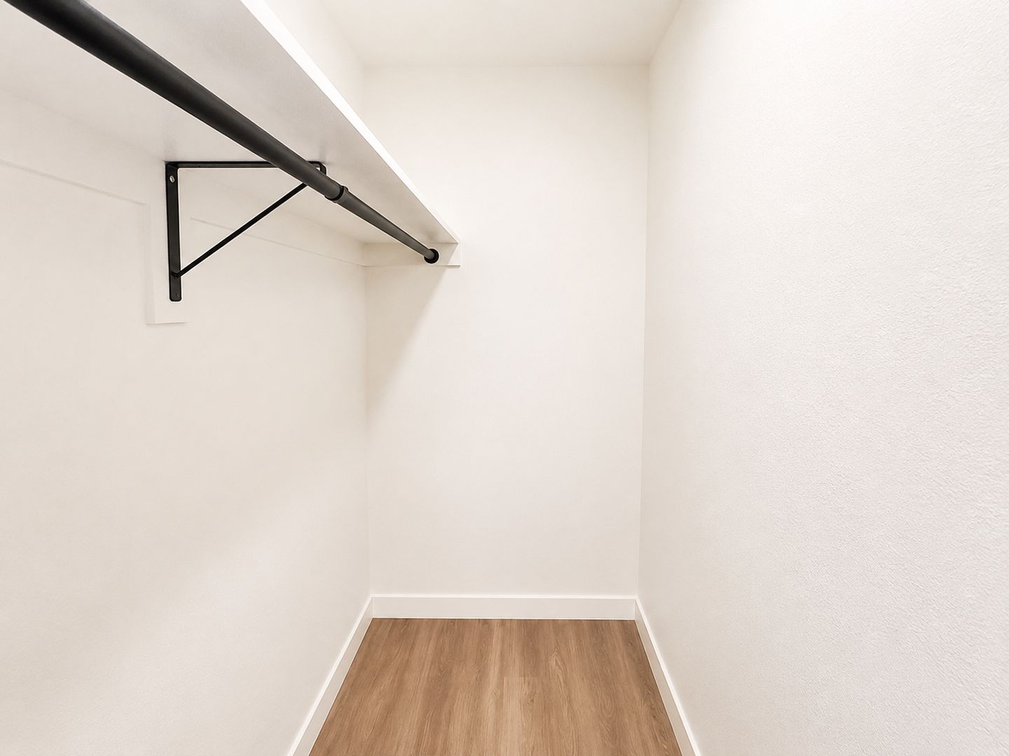 Anaheim Apartment: 2611 W. Baylor Circle