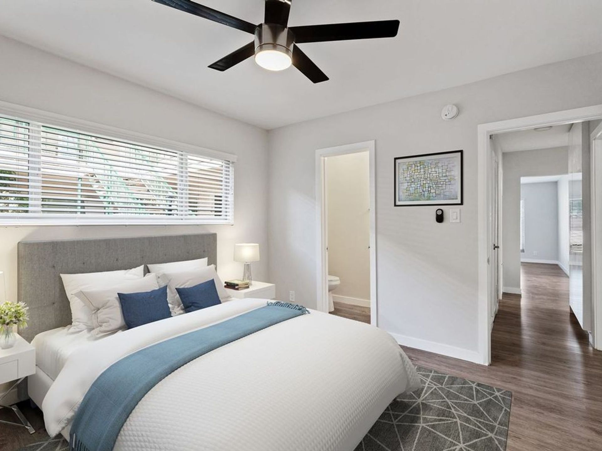 Sherman Oaks Apartment: 4957 Kester Avenue