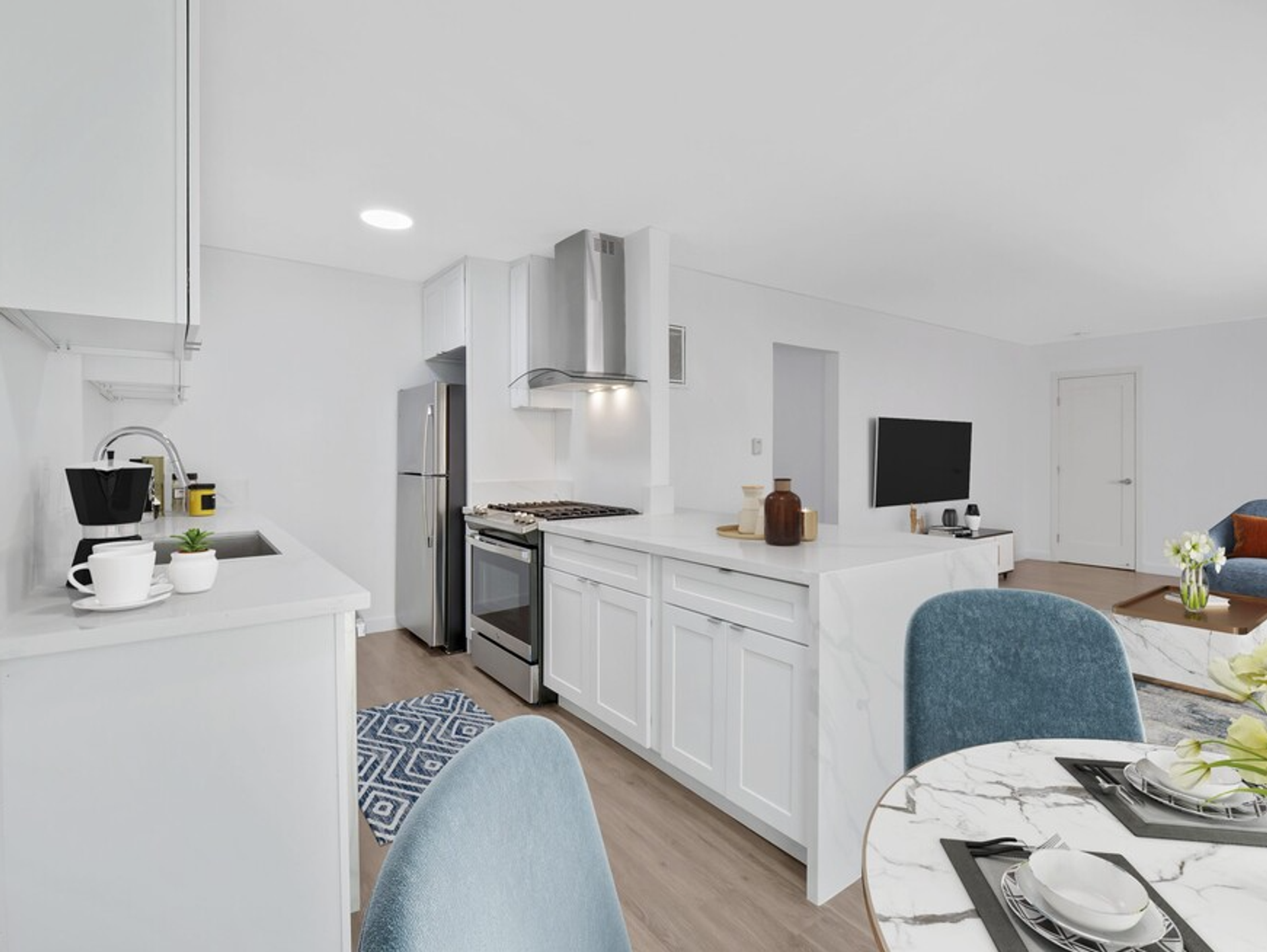 Santa Monica Apartment: 1424-1428 12th Street