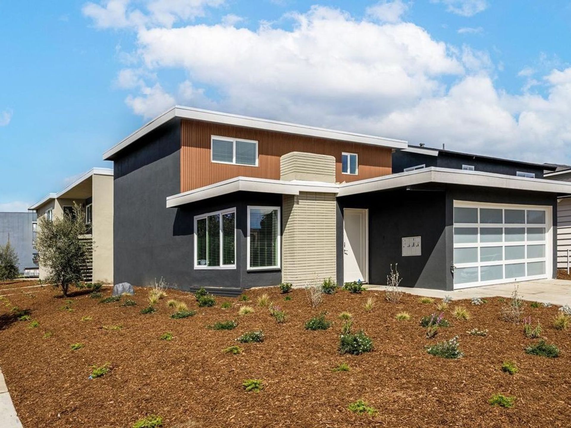 property for rent #4