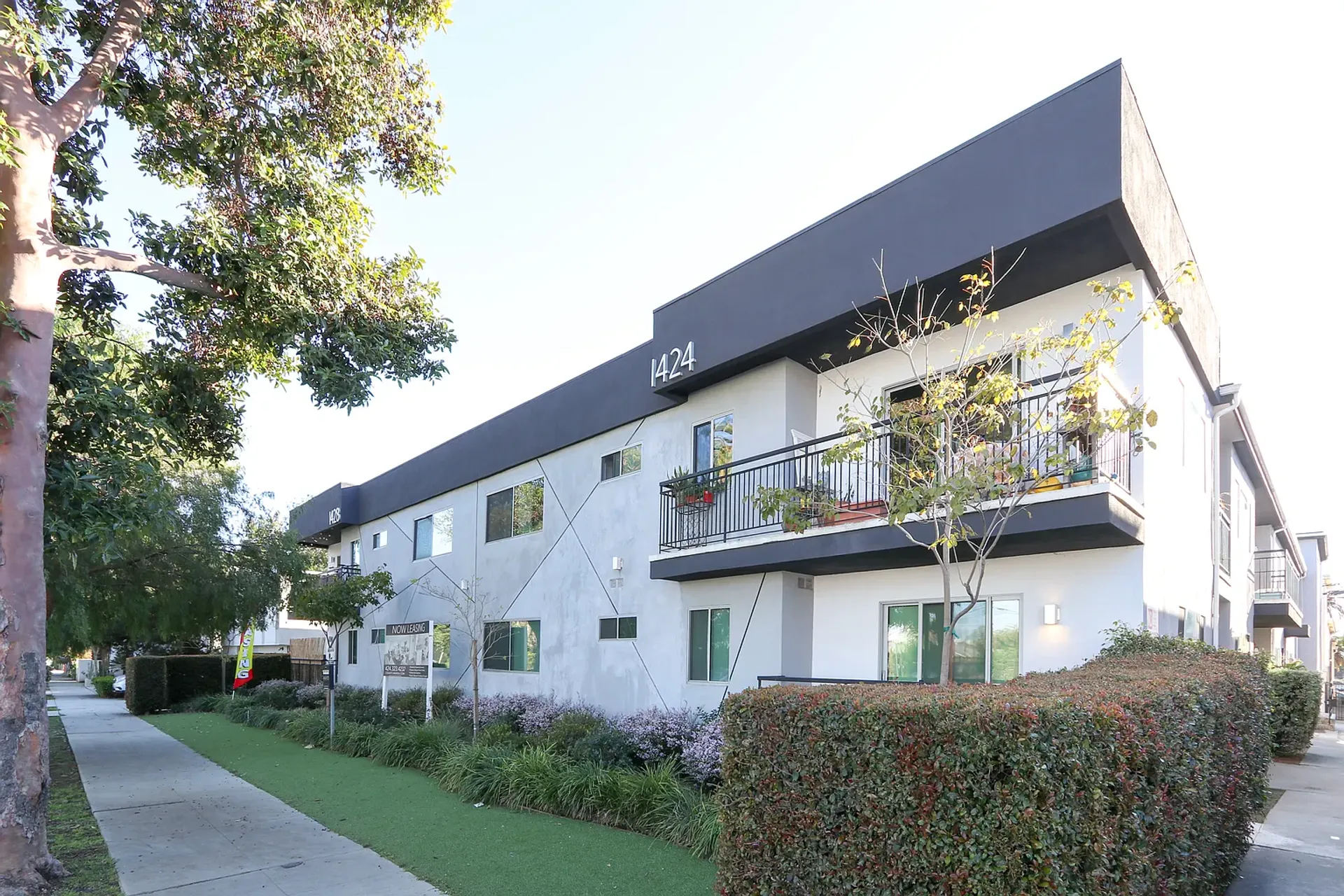 Santa Monica Apartment: 1424-1428 12th Street