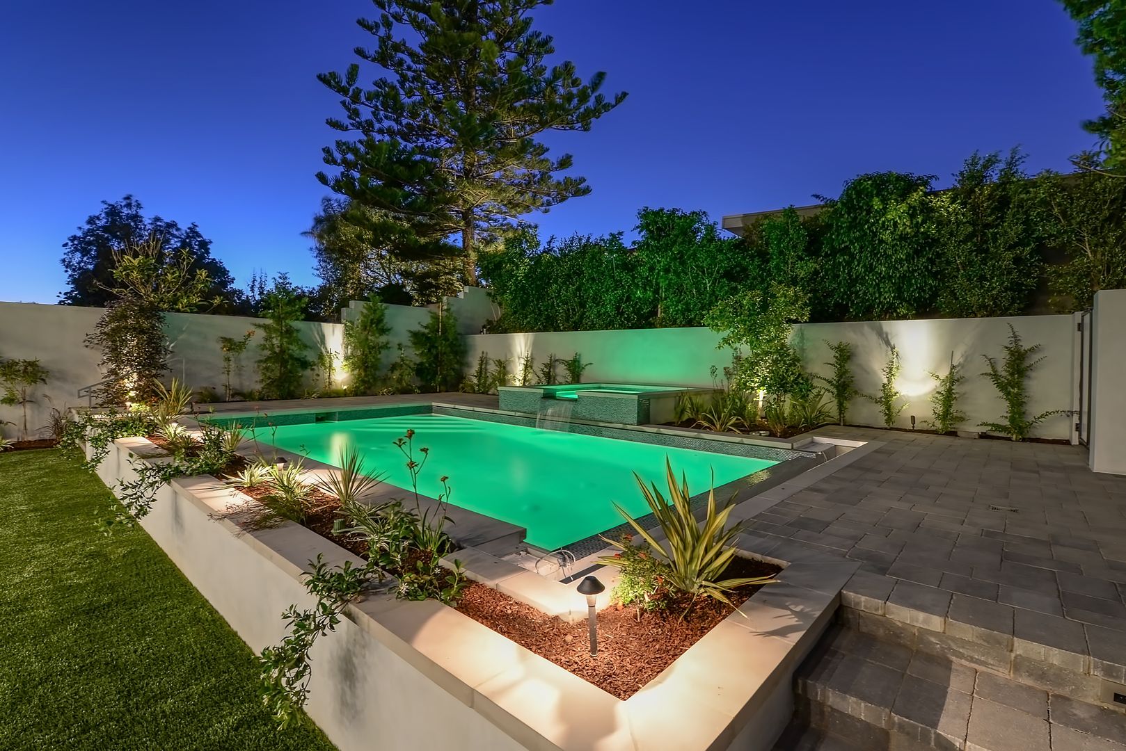 Manhattan Beach House: 1041 8th St