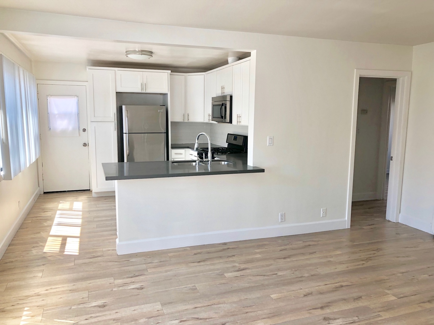 El Segundo Apartment: 525 Indiana St