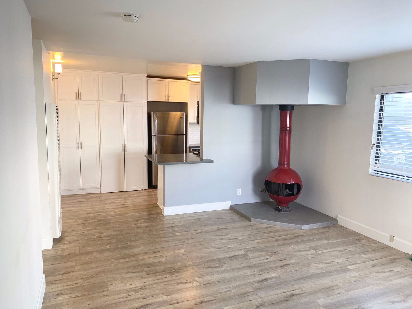 El Segundo Apartment: 521 Indiana St