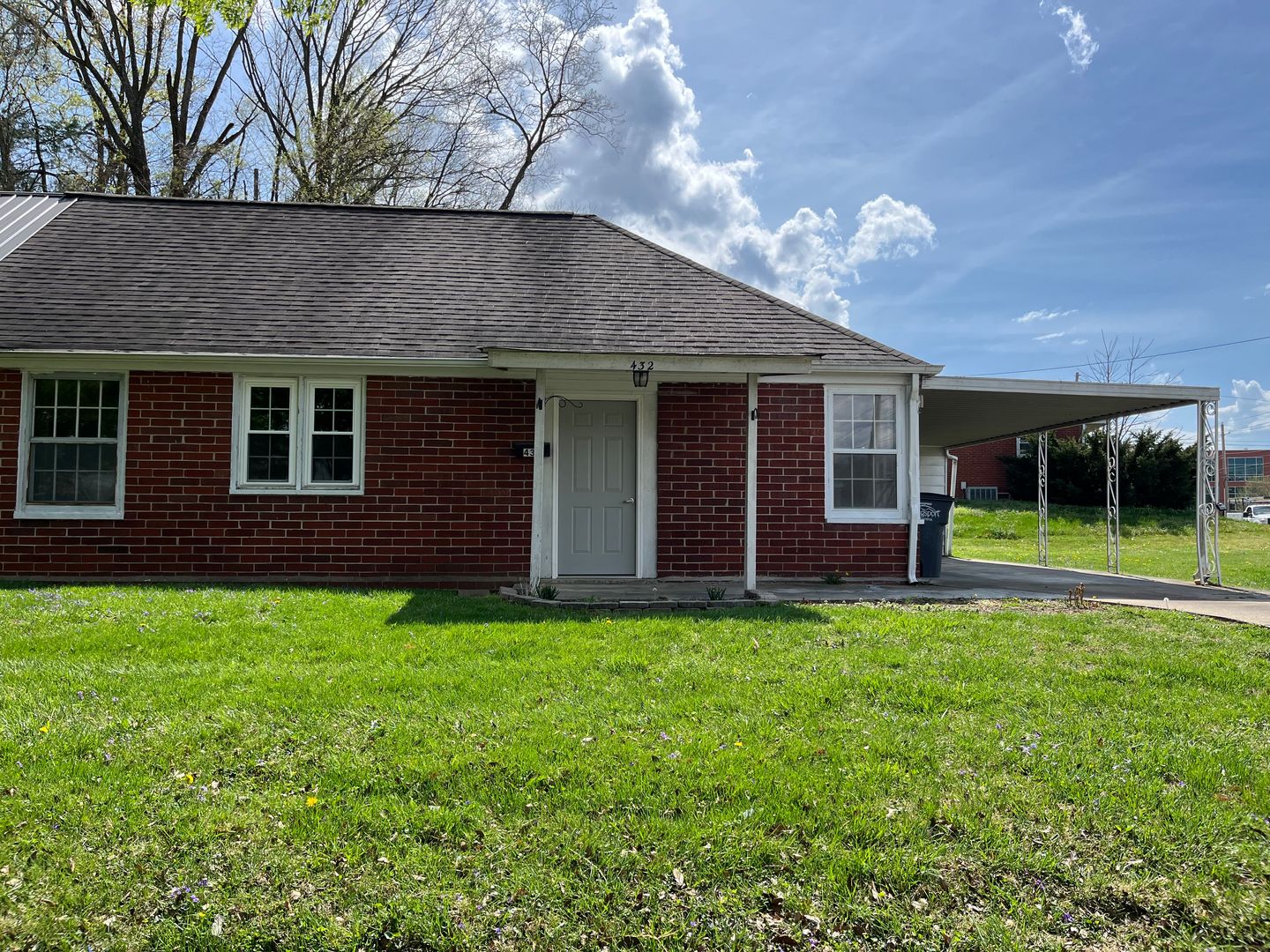 Kingsport House: 432 Sequoyah Drive