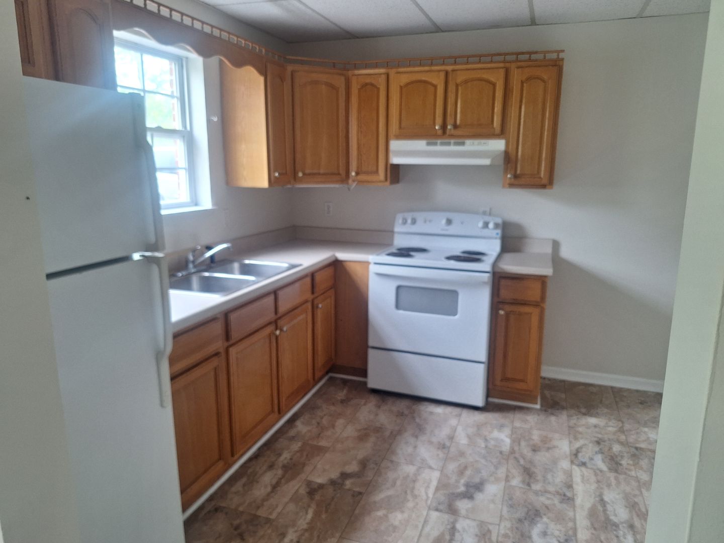 Gate City Apartment: 749 Slabtown Circle