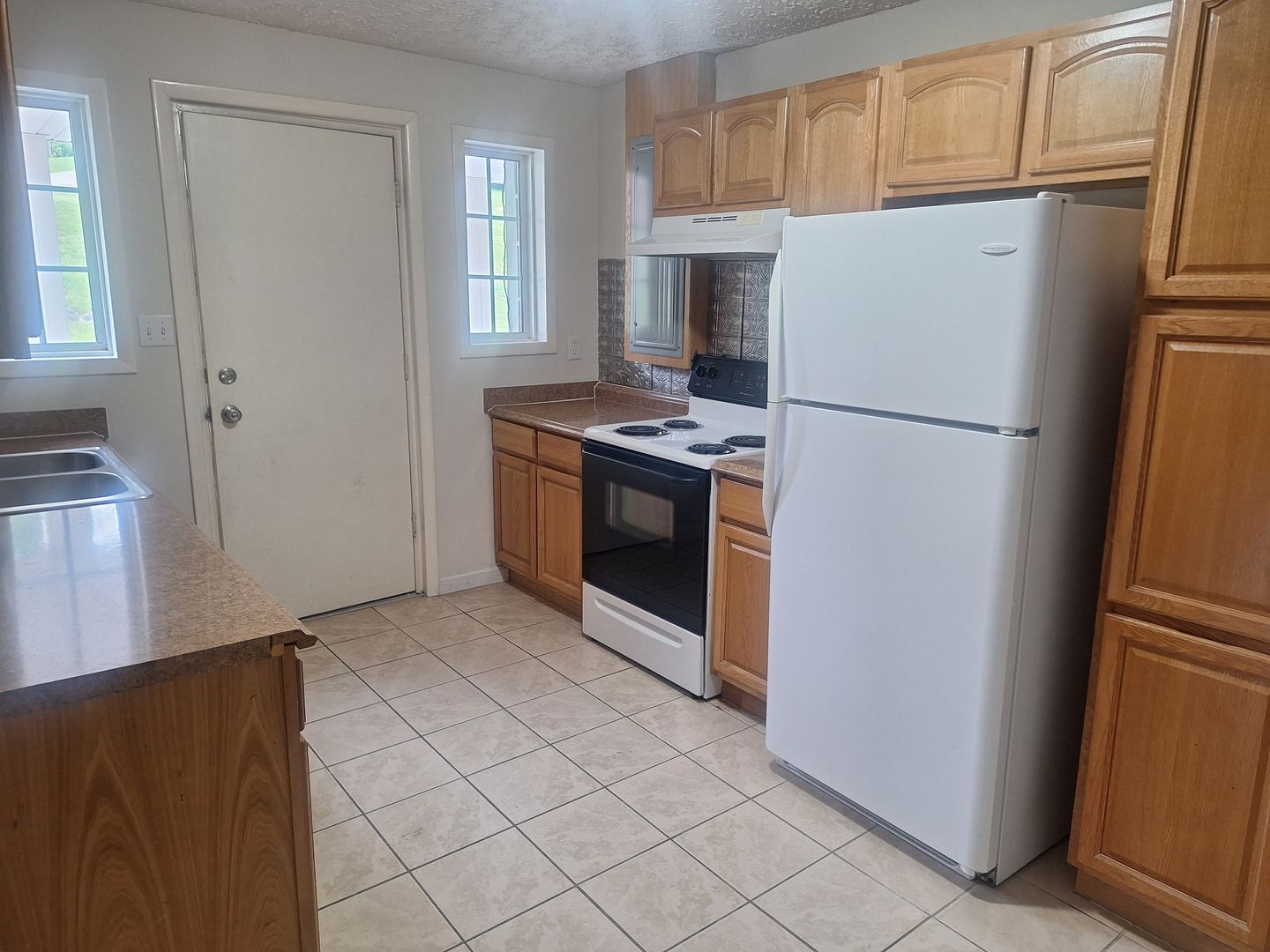 Gate City Apartment: 184 Elm Street
