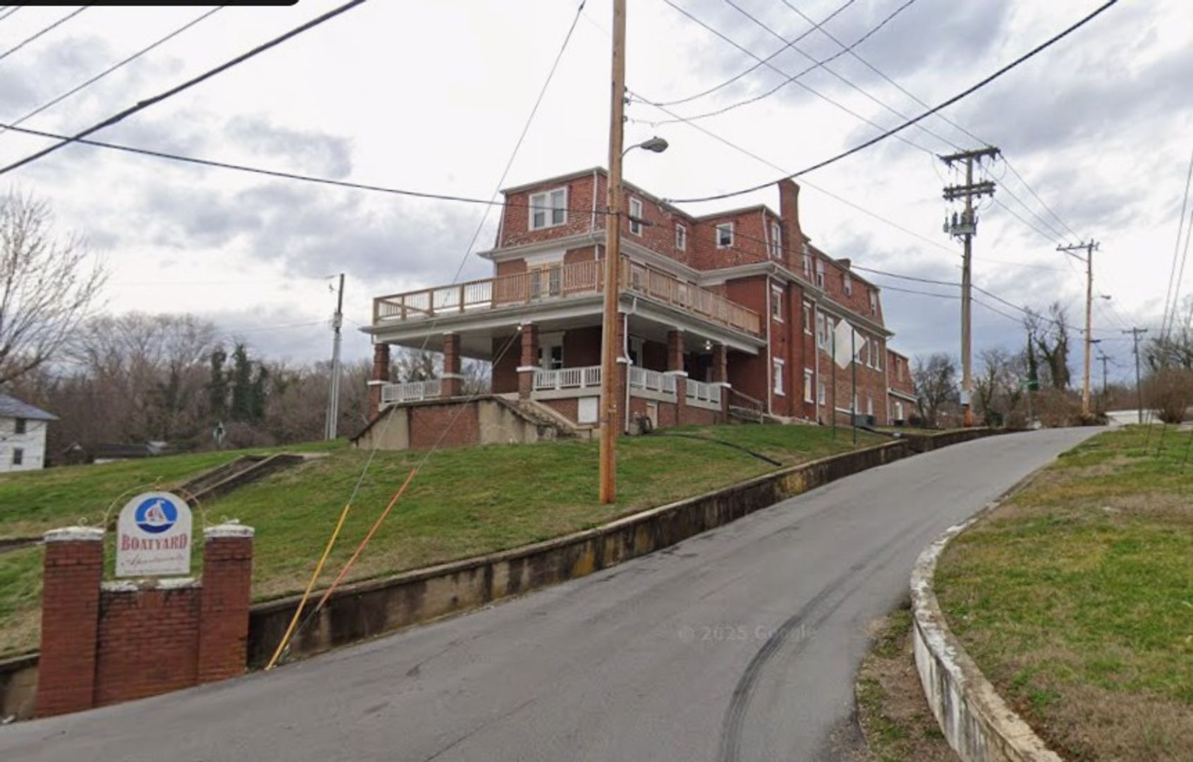 Kingsport Apartment: 2000 Netherland Inn Rd