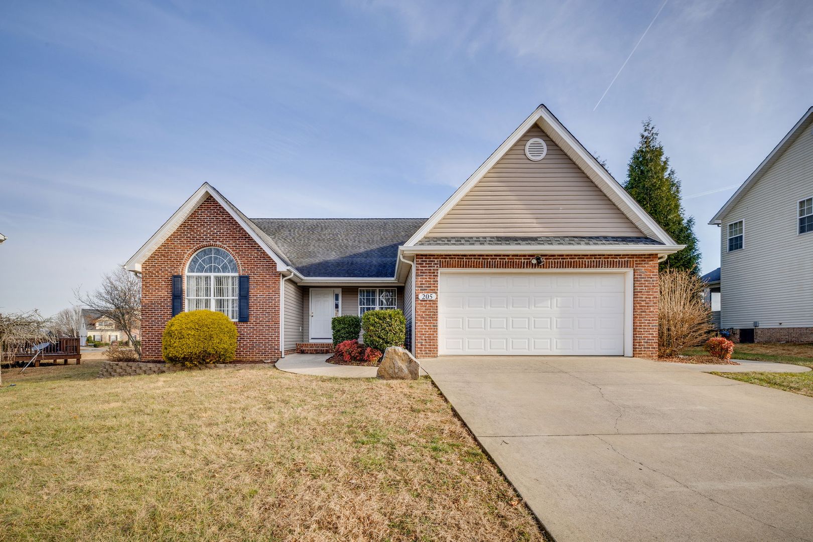 Johnson City House: 205 Rockingham Meadows Dr