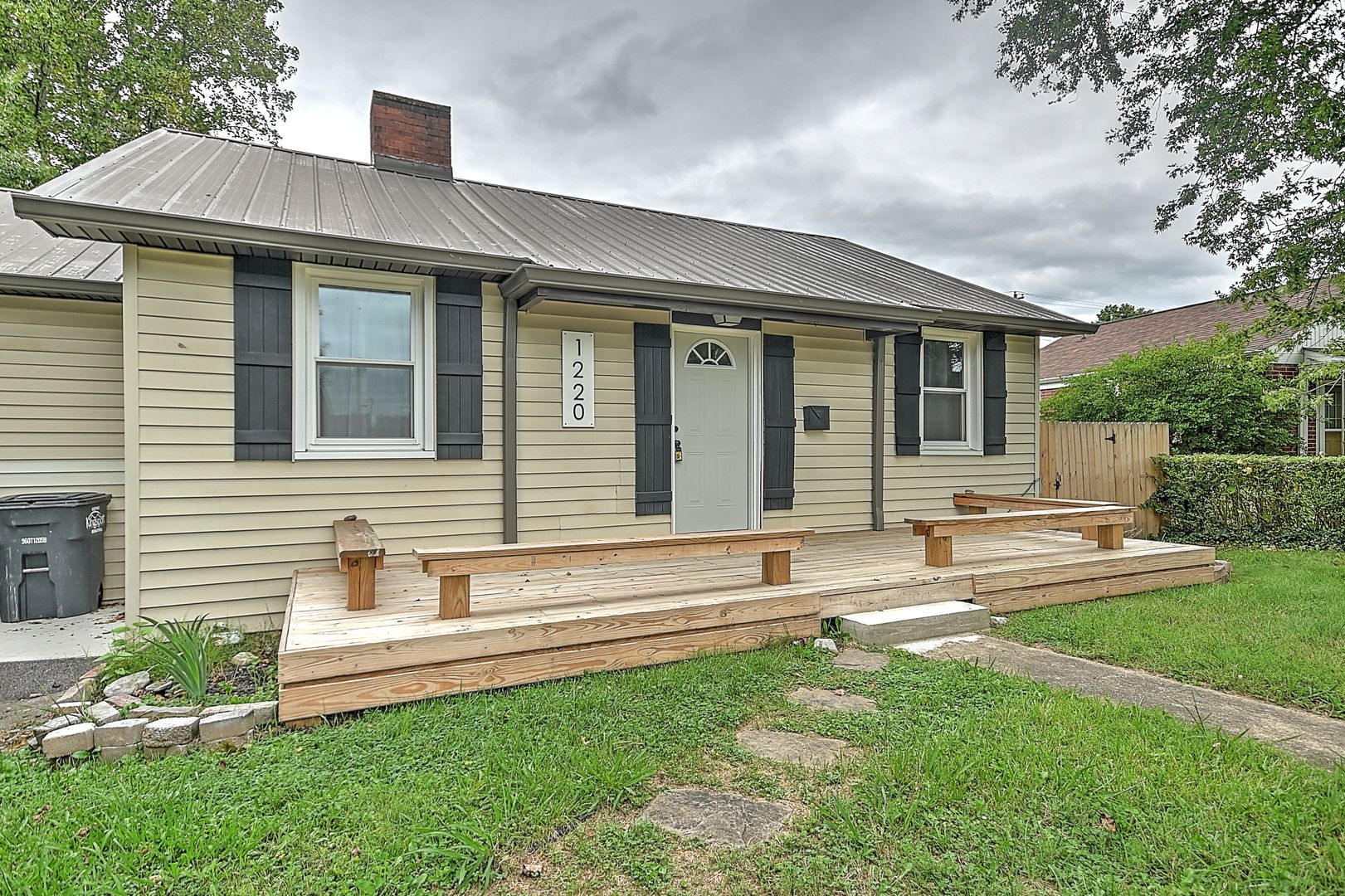 Kingsport Apartment: 1220 Morningside Circle #1-3