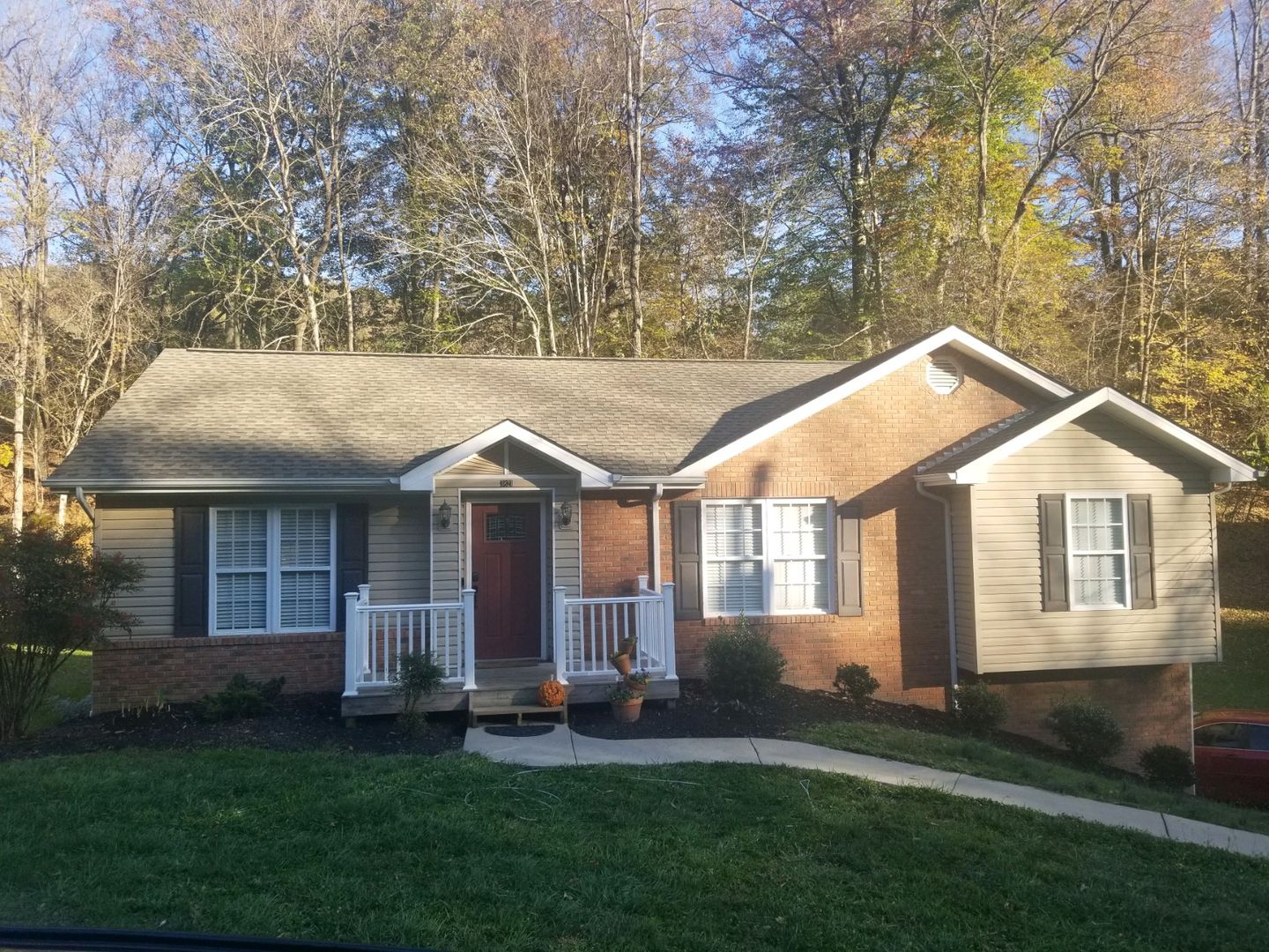 Kingsport House: 3821 Rockford Street