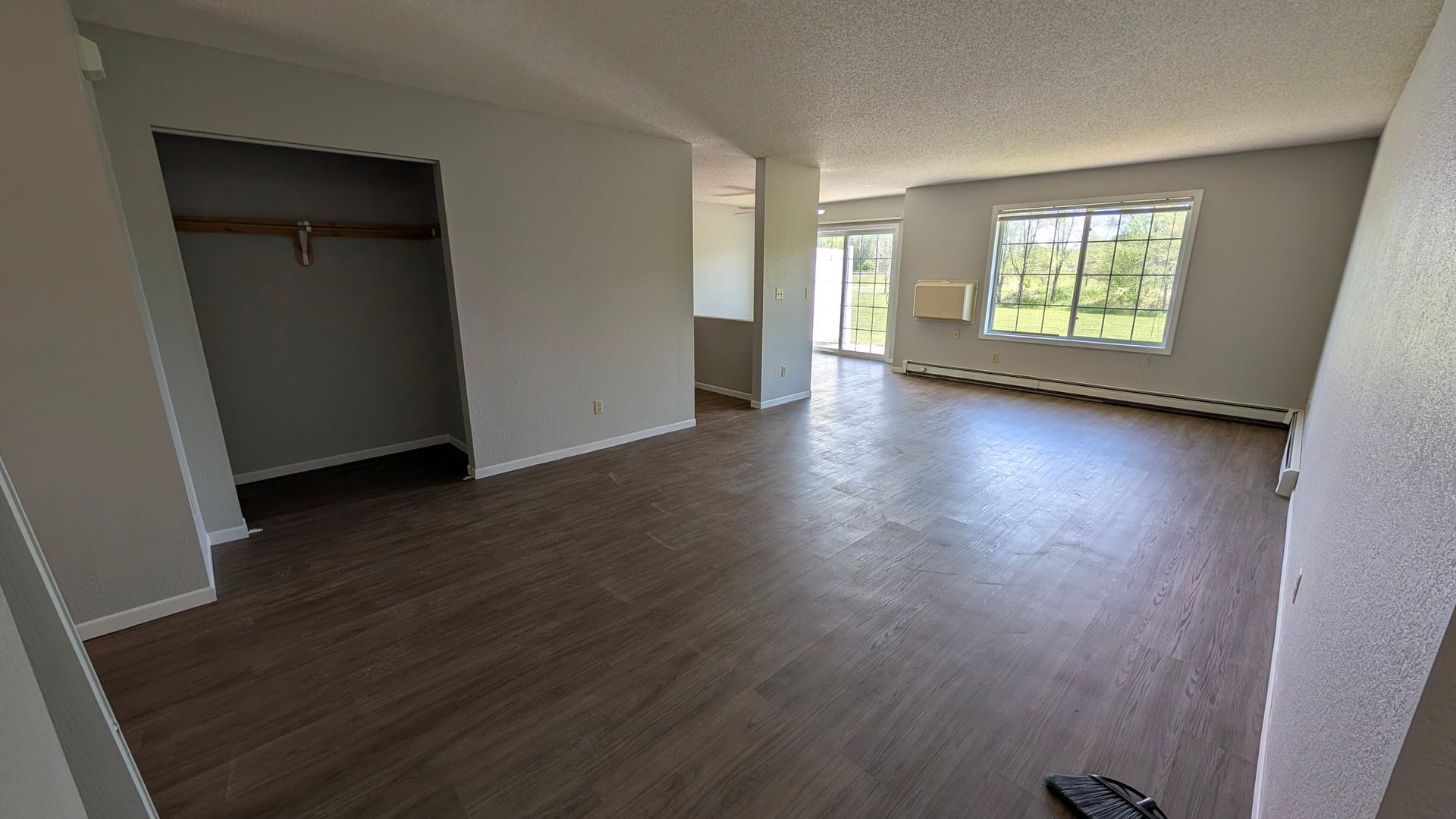 Austin Apartment: 3rd St SE