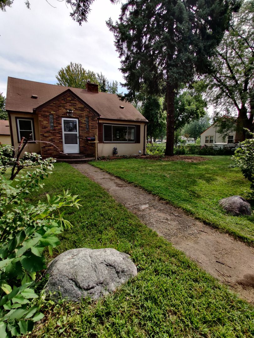 Bloomington House: 8701 Wentworth Ave S