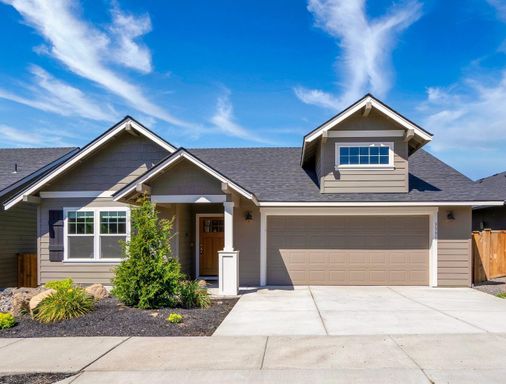 Single Level Home with Large Yard and Covered Deck – photo 1