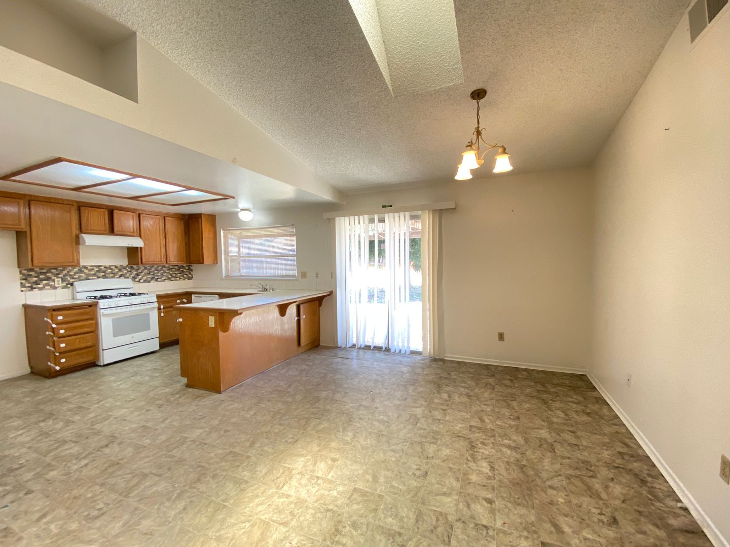 12626 Shadybend Drive, Moreno Valley, CA 92553