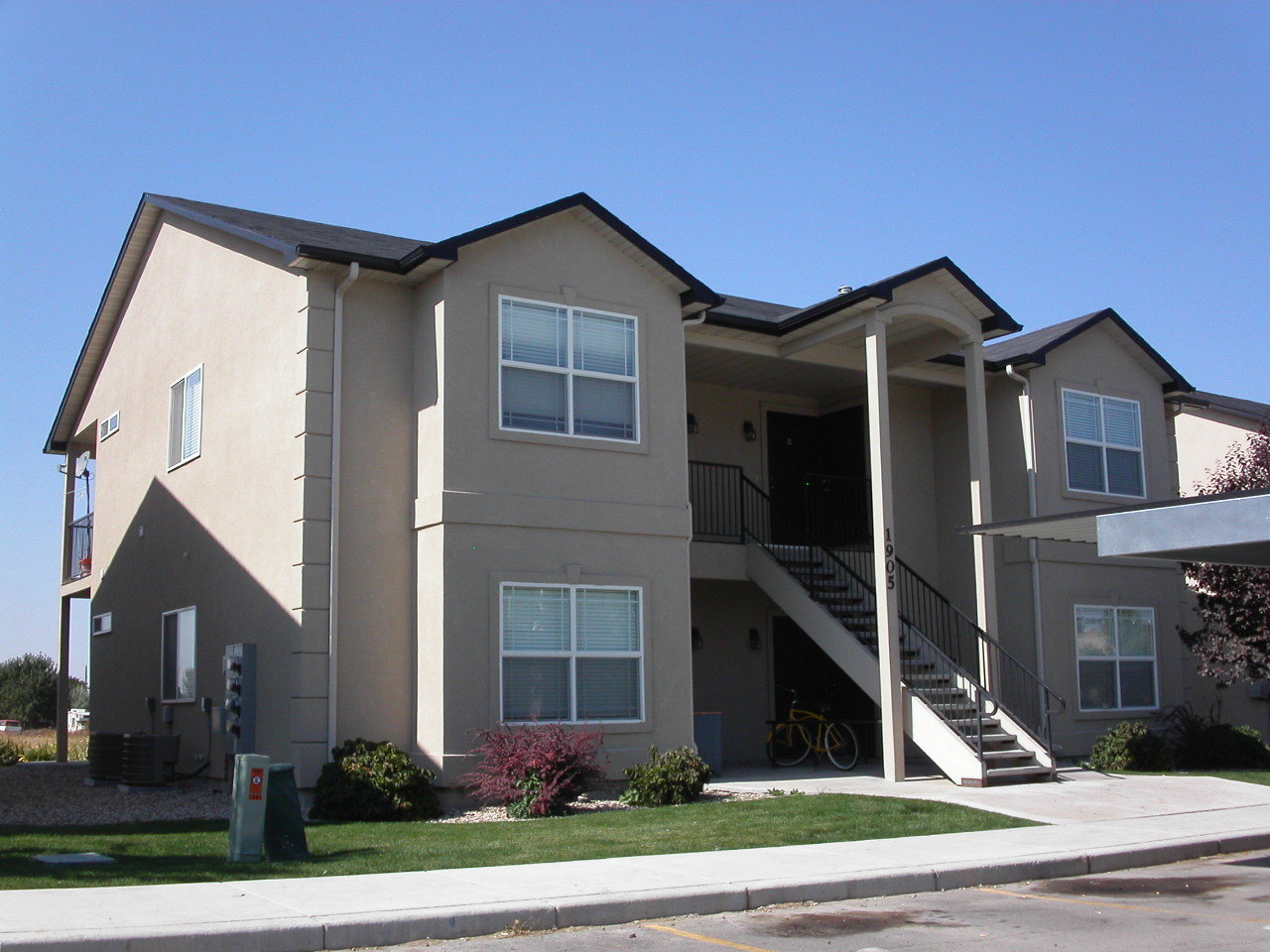 Meridian Apartment: 1927 E Wilson Lane