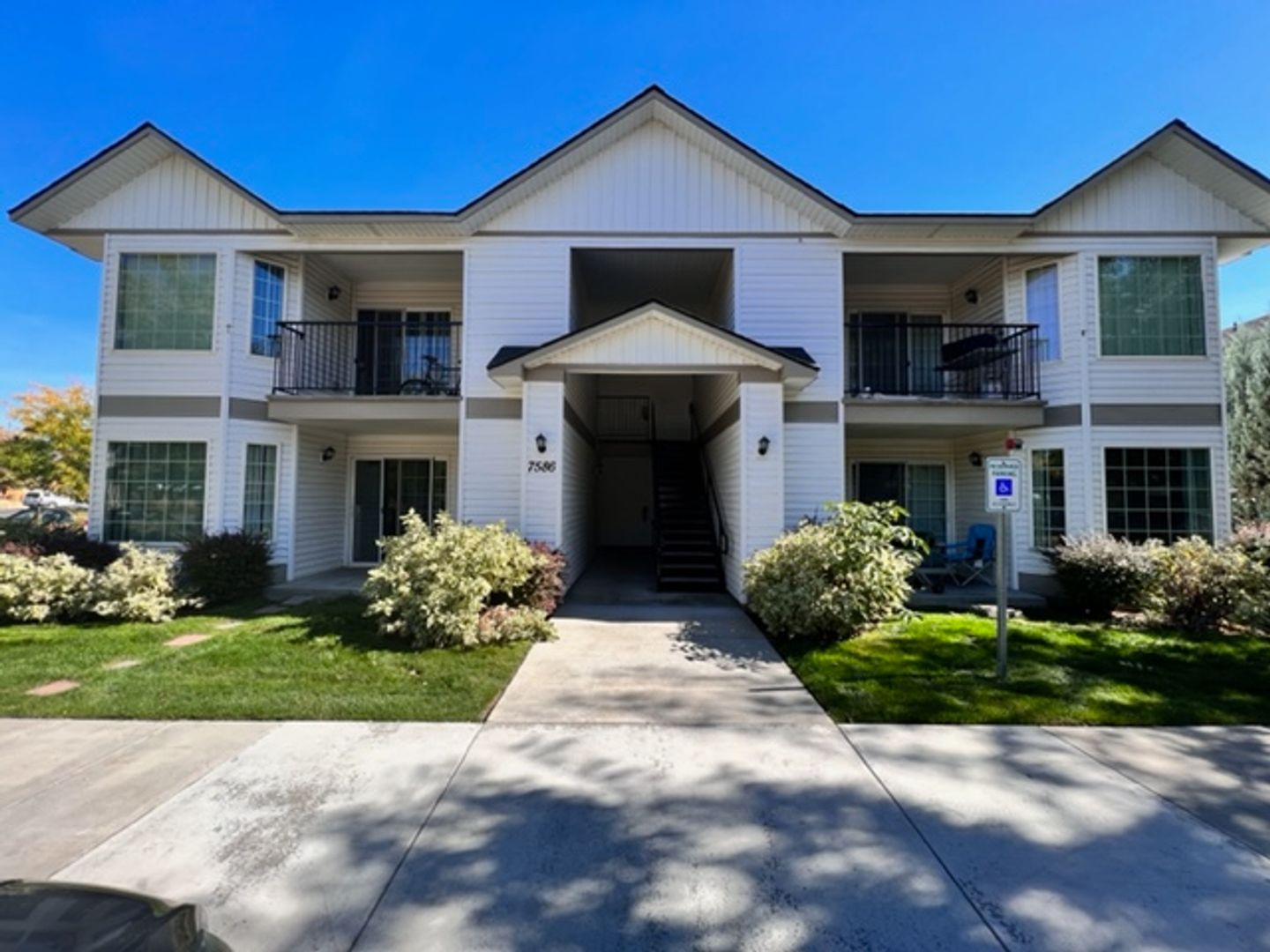 Boise Apartment: 7586 Tottenham