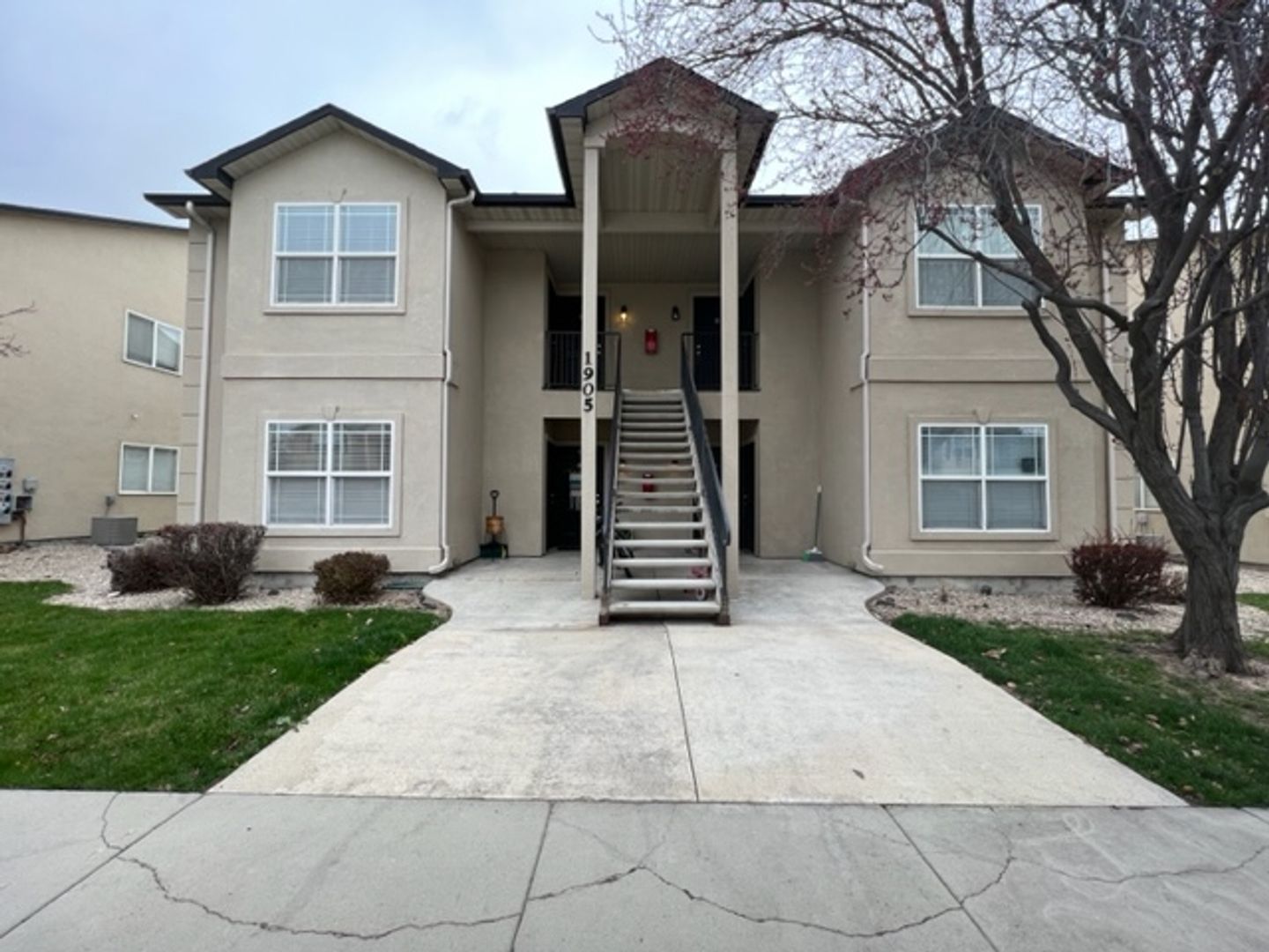 Meridian Apartment: 1905 E Wilson Lane