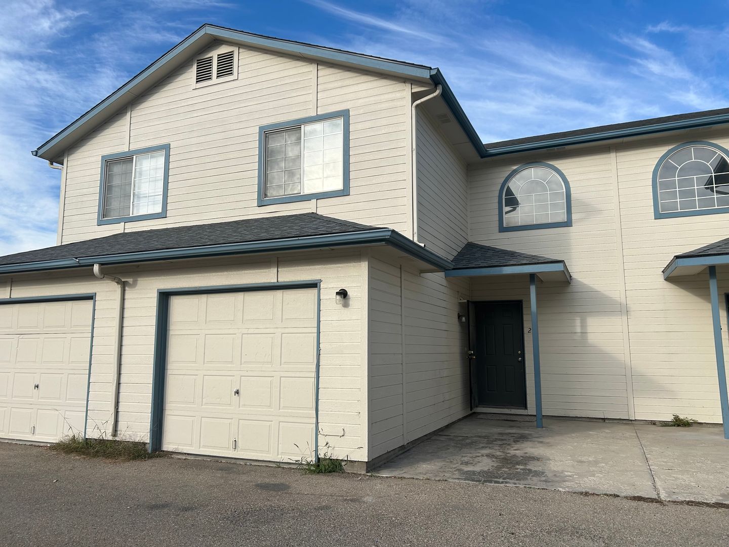 Caldwell Apartment: 2511 E Spruce St