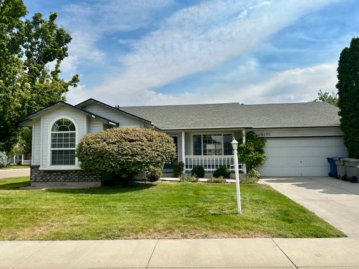 8137 Waterfowl | Beautiful Nampa home located in Brandt's Landing Subdivision. – photo 1