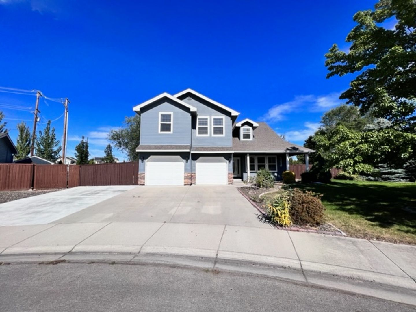 Meridian House: 3134 N Blue Springs Ave