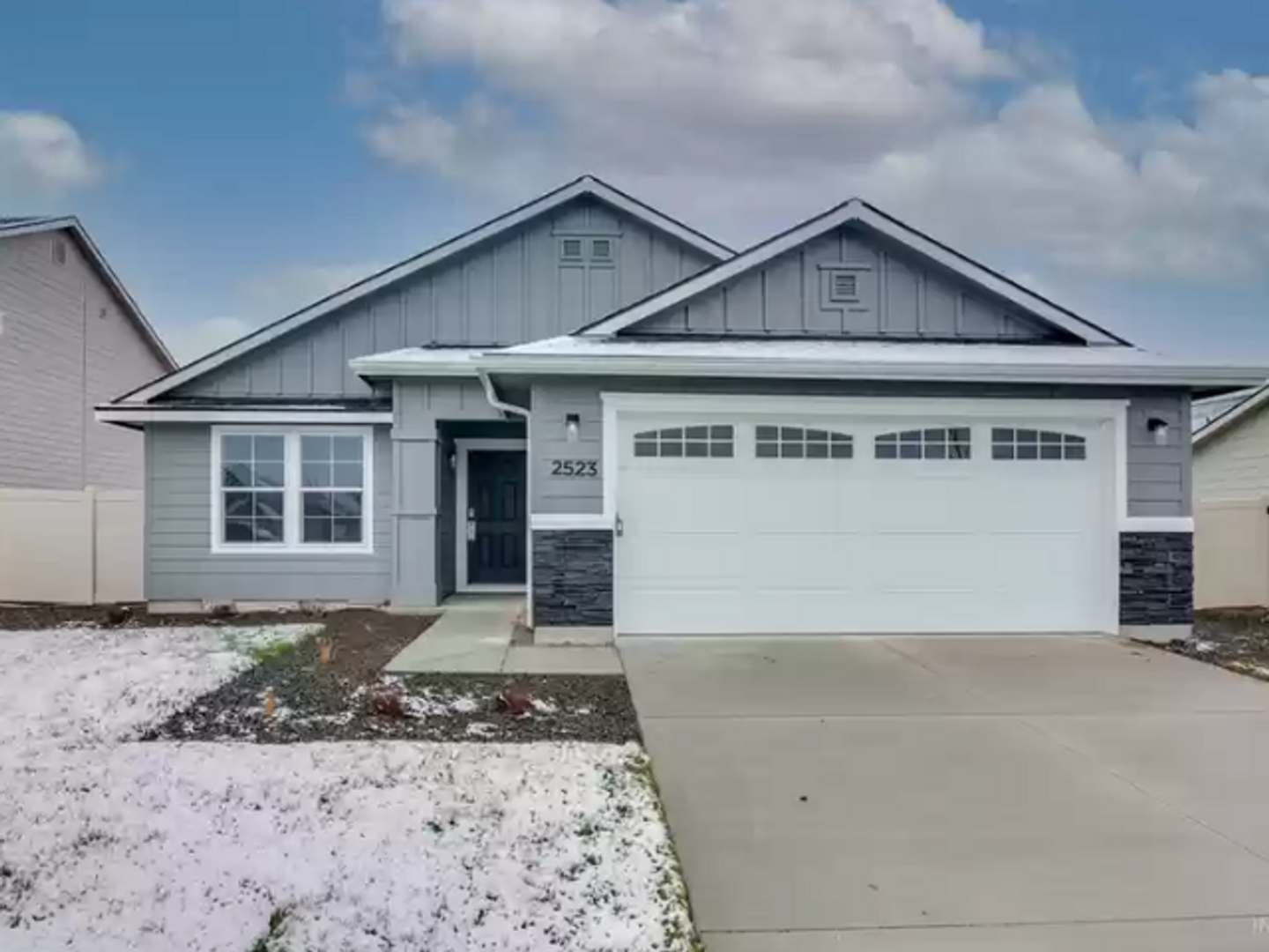 Kuna House: 2523 E Moon Eye Dr