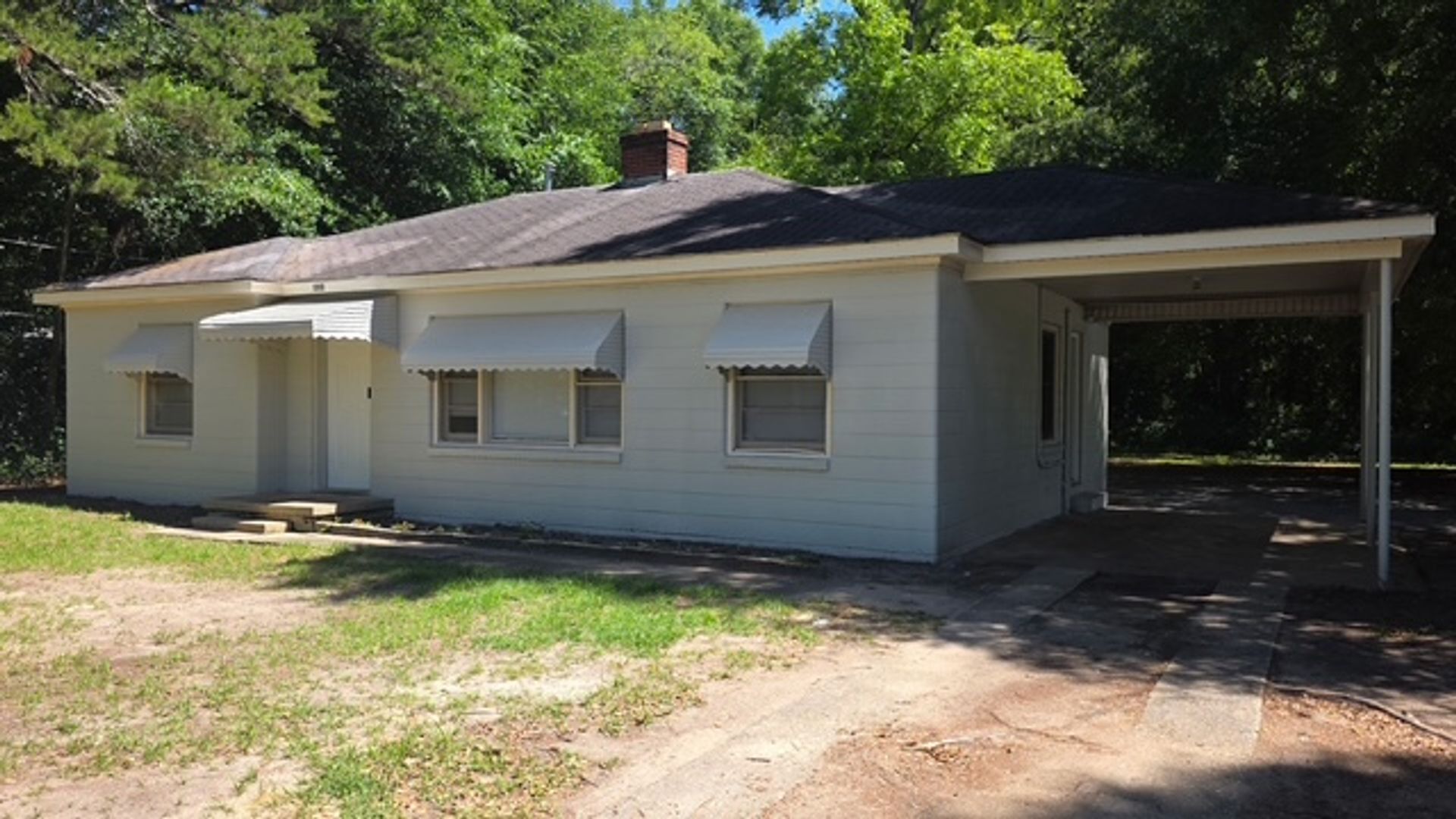Albany House: 1312 Colquitt Ave