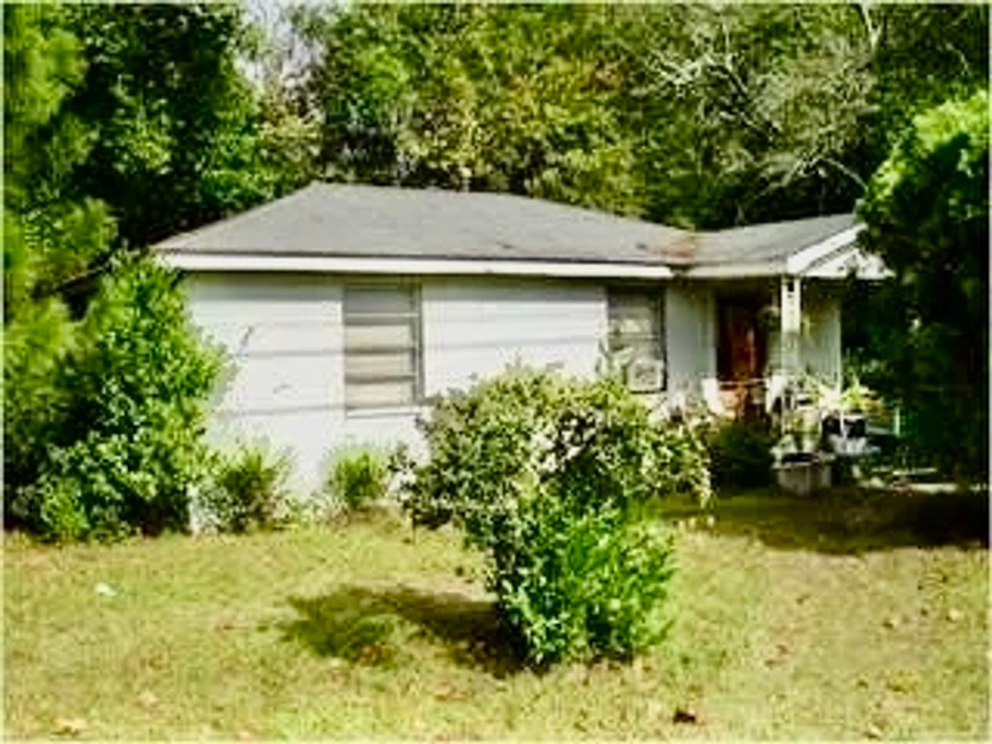 Albany House: 727 Lippitt Dr
