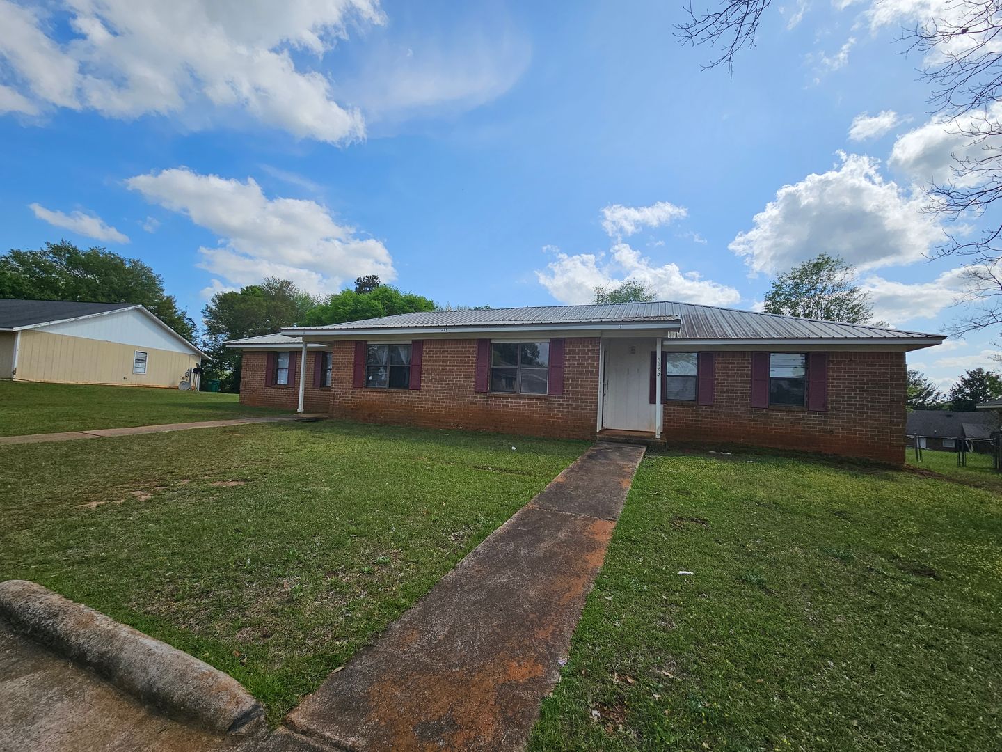 Albany Apartment: 415 Station Crossing Drive