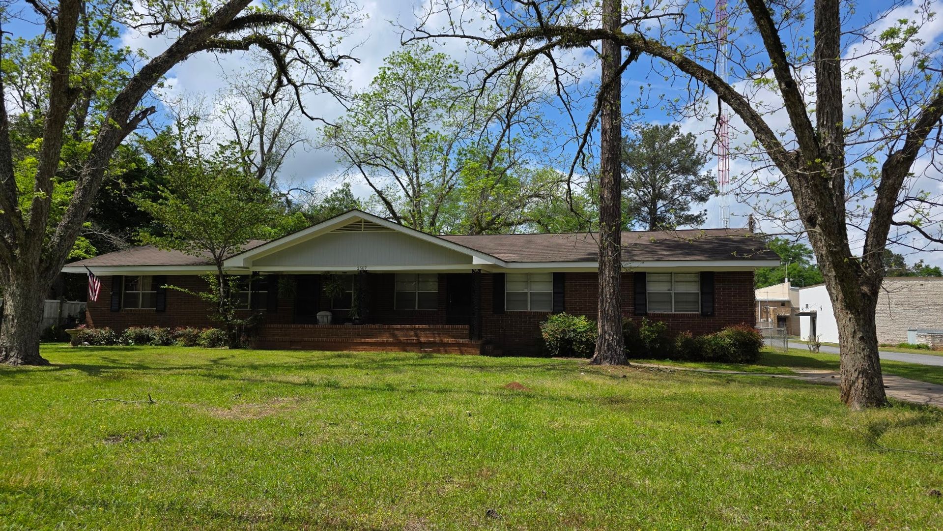 Albany Apartment: 2507 Homewood Drive