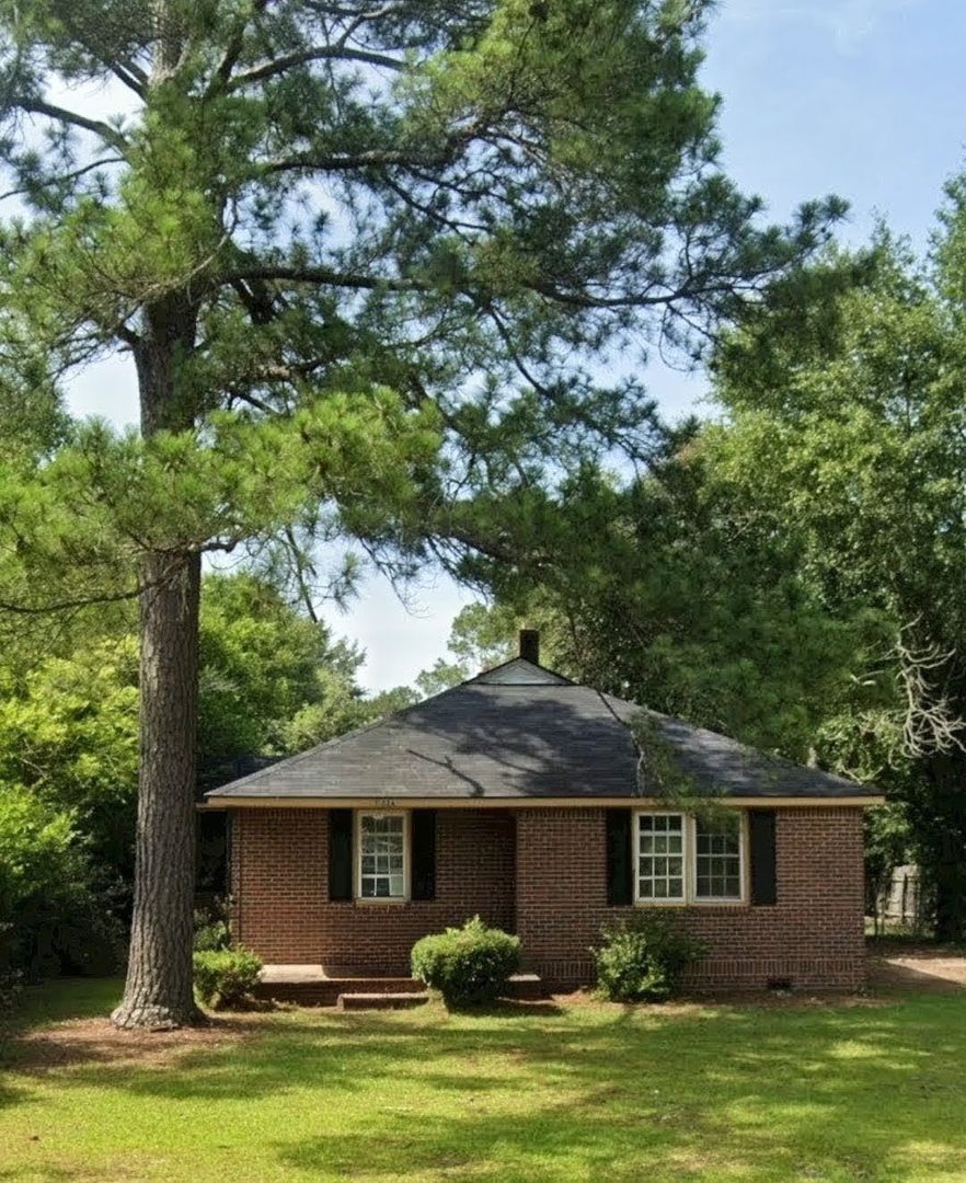 Albany Apartment: 1702 Lincoln Ave