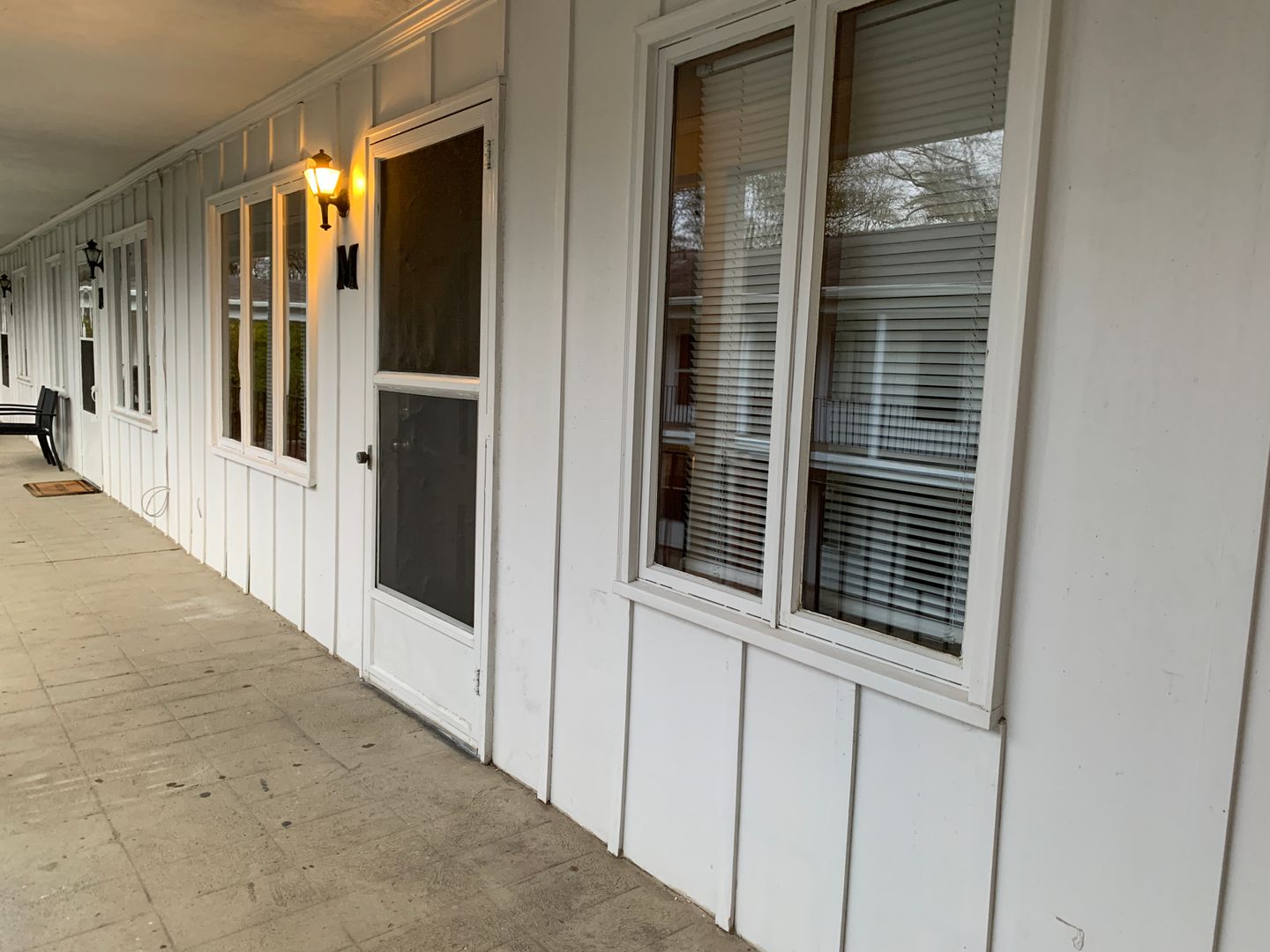 Urbana Apartment: 120 S Russell St